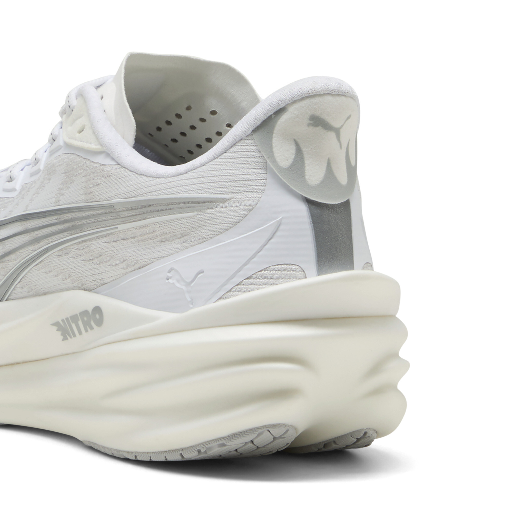 PUMA Deviate NITRO™ 4 hardloopschoenen voor Heren, Grijs/Wit, Maat 45 thumbnail 5