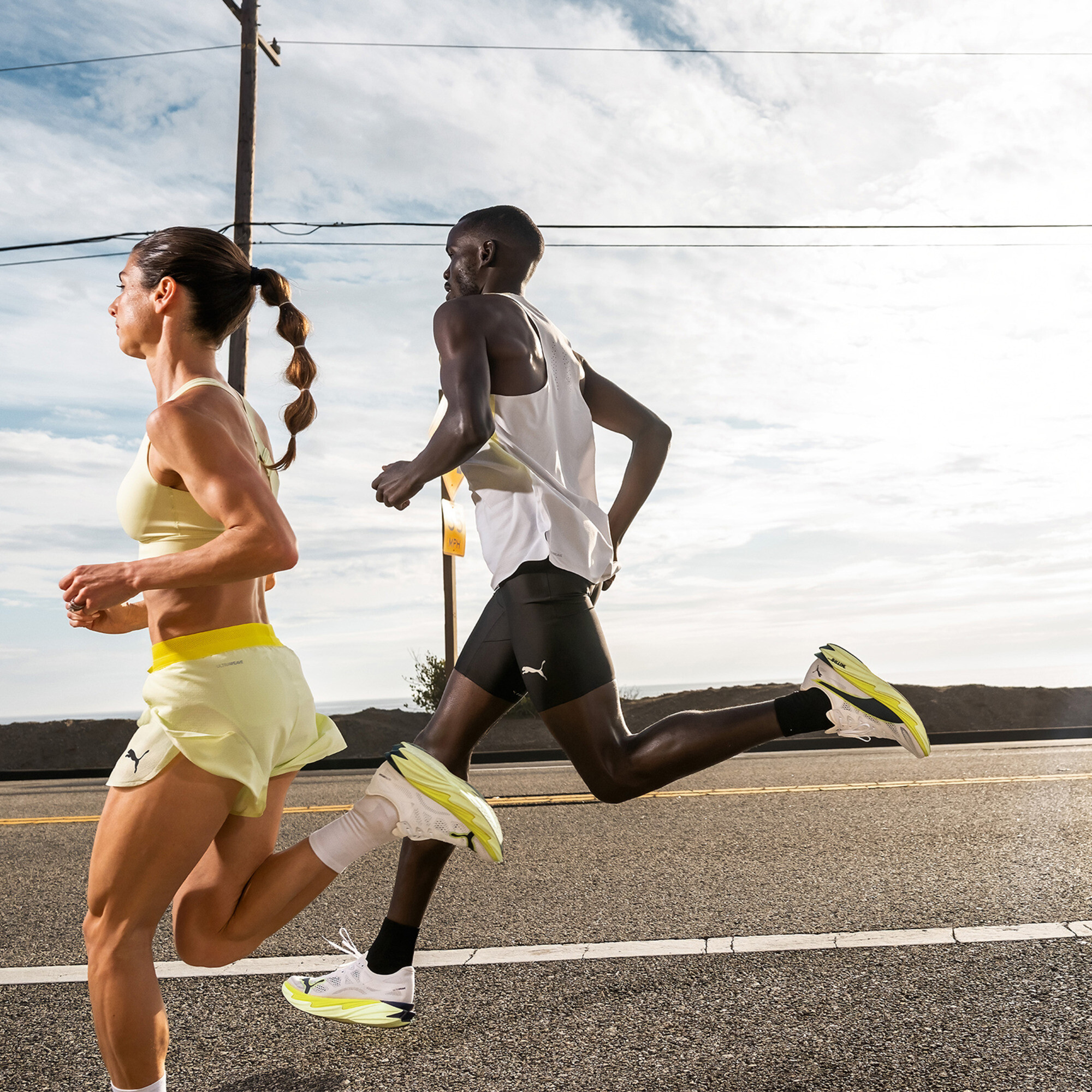 PUMA Deviate NITRO™ Elite 4 hardloopschoenen voor Heren, Groen/Wit, Maat 42 thumbnail 2