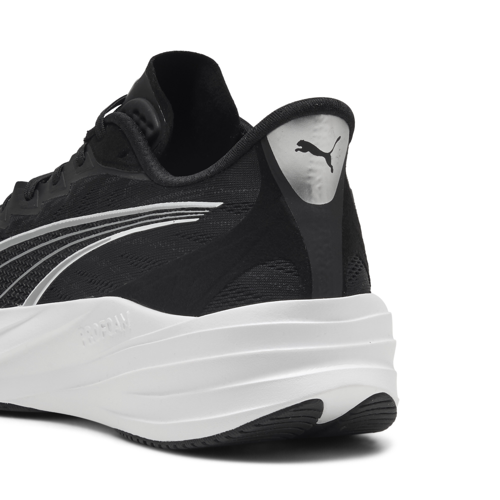 PUMA Darter Pro 2 uniseks hardloopschoenen, Zwart/Wit/Zilver, Maat 46 thumbnail 5