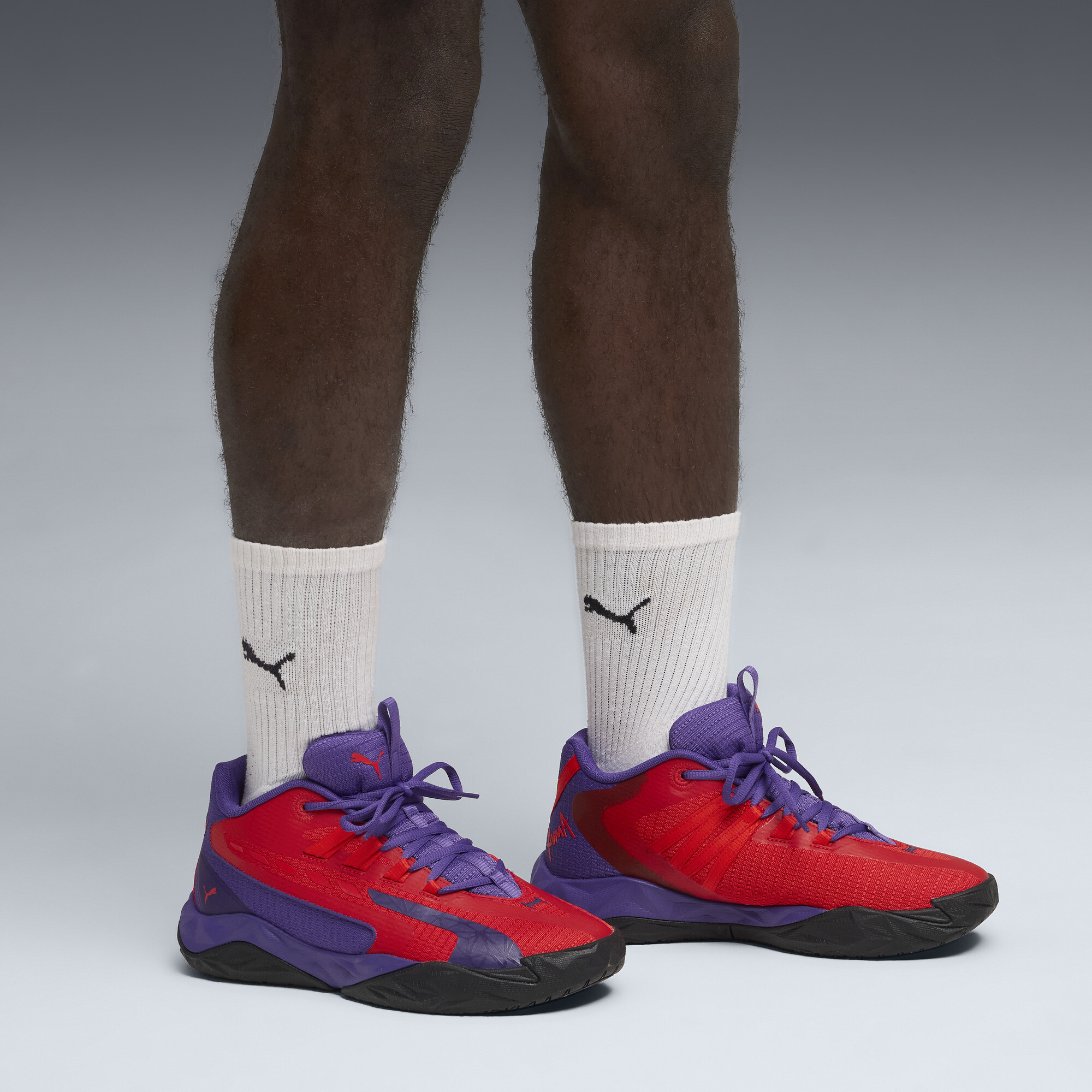 PUMA Dagger 2 middelhoge uniseks basketbalschoenen, Zwart/Rood, Maat 44,5 thumbnail 6