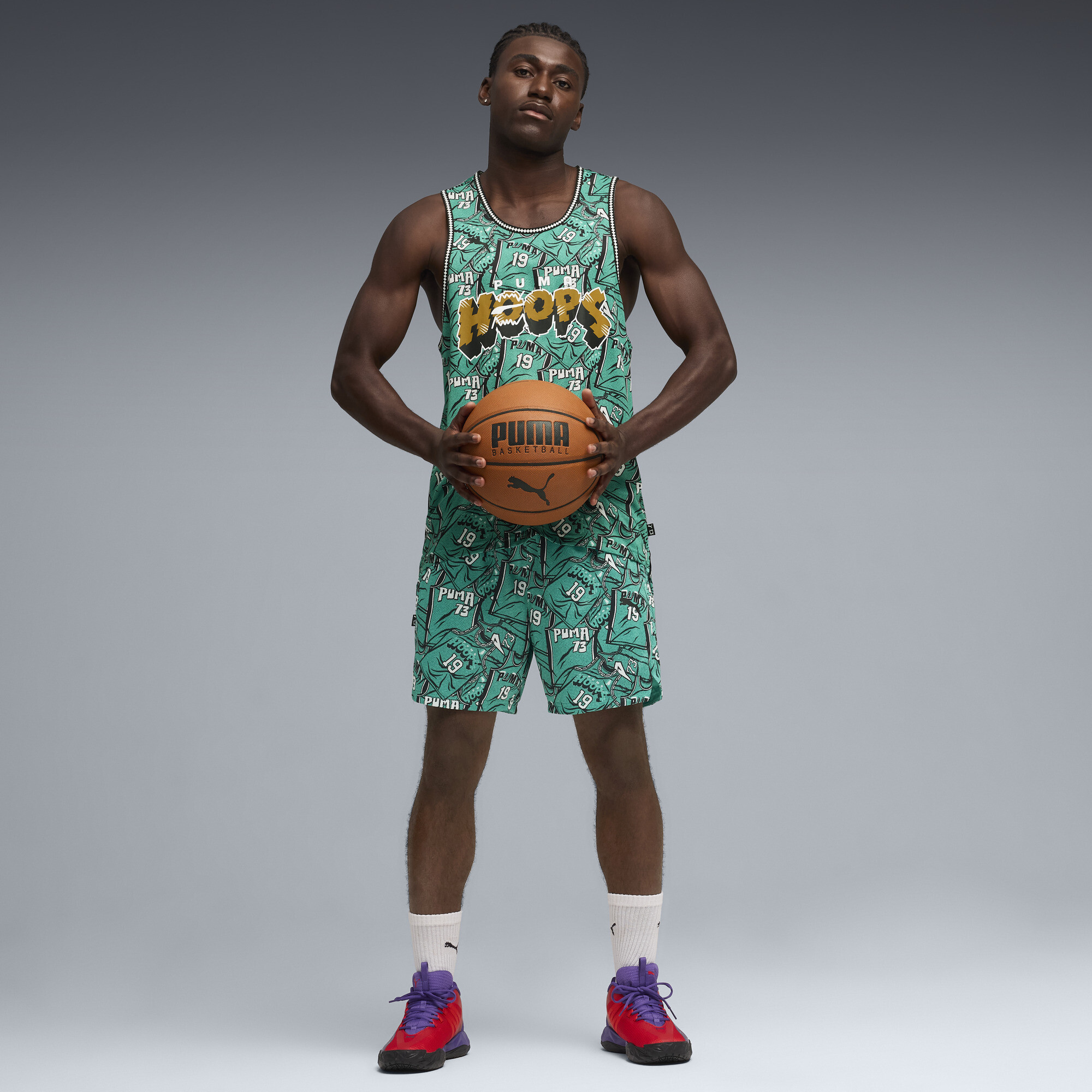 PUMA Dagger 2 middelhoge uniseks basketbalschoenen, Zwart/Rood, Maat 44,5 thumbnail 5