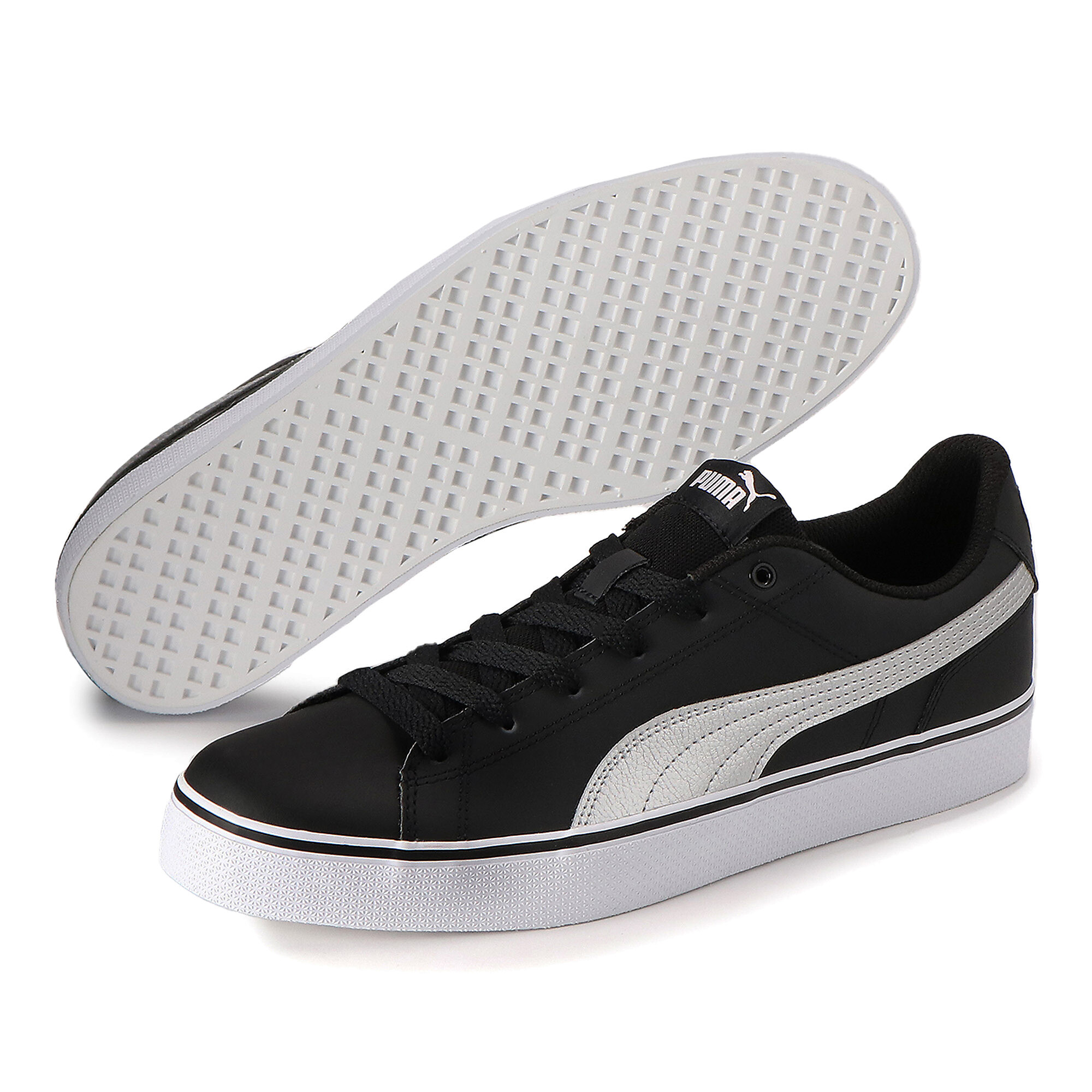 【プーマ公式通販】 プーマ コートポイント VULC V2 スニーカー ユニセックス Puma Black-Puma Silver ｜PUMA.com