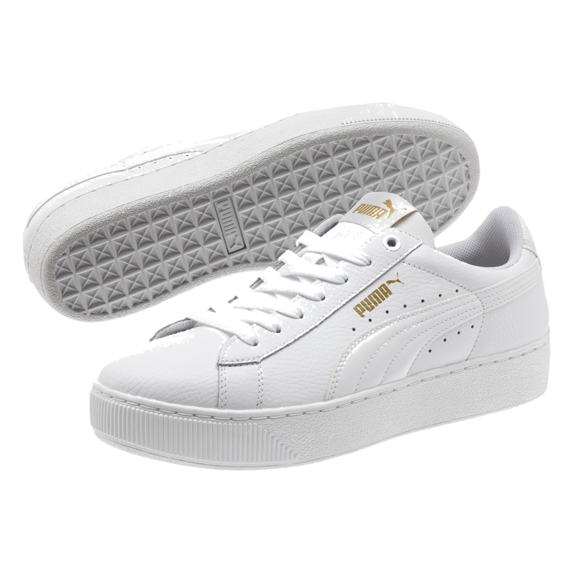 puma women's vikky platform leather sneaker