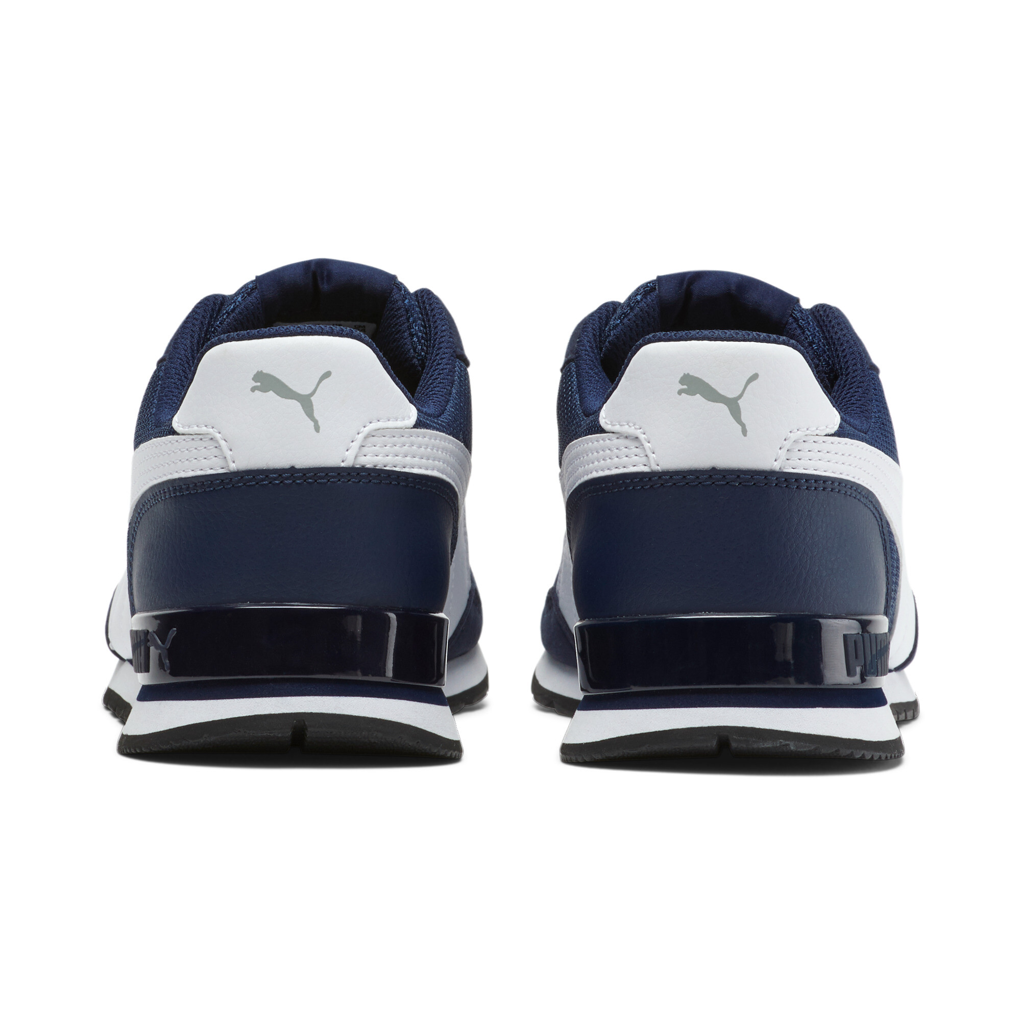 st runner v2 mesh sneakers