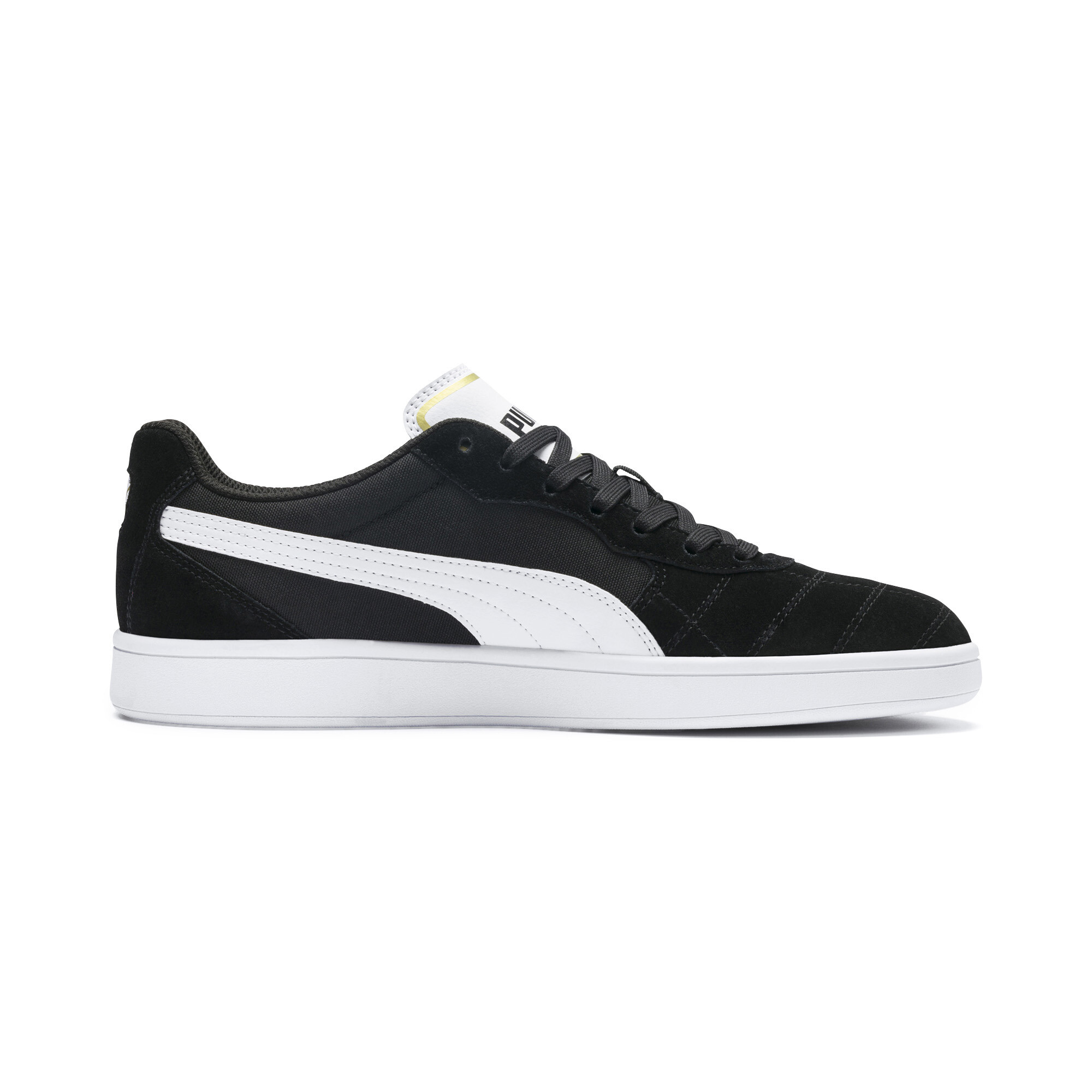 black and white dunks in store