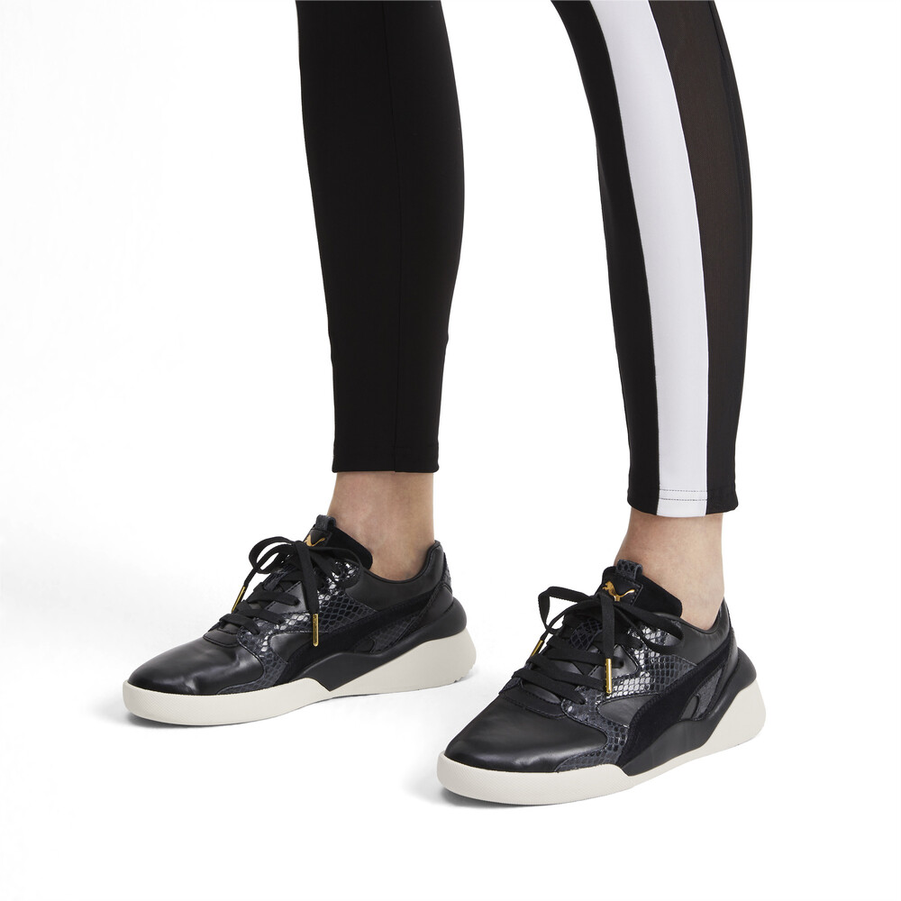 Puma aeon play