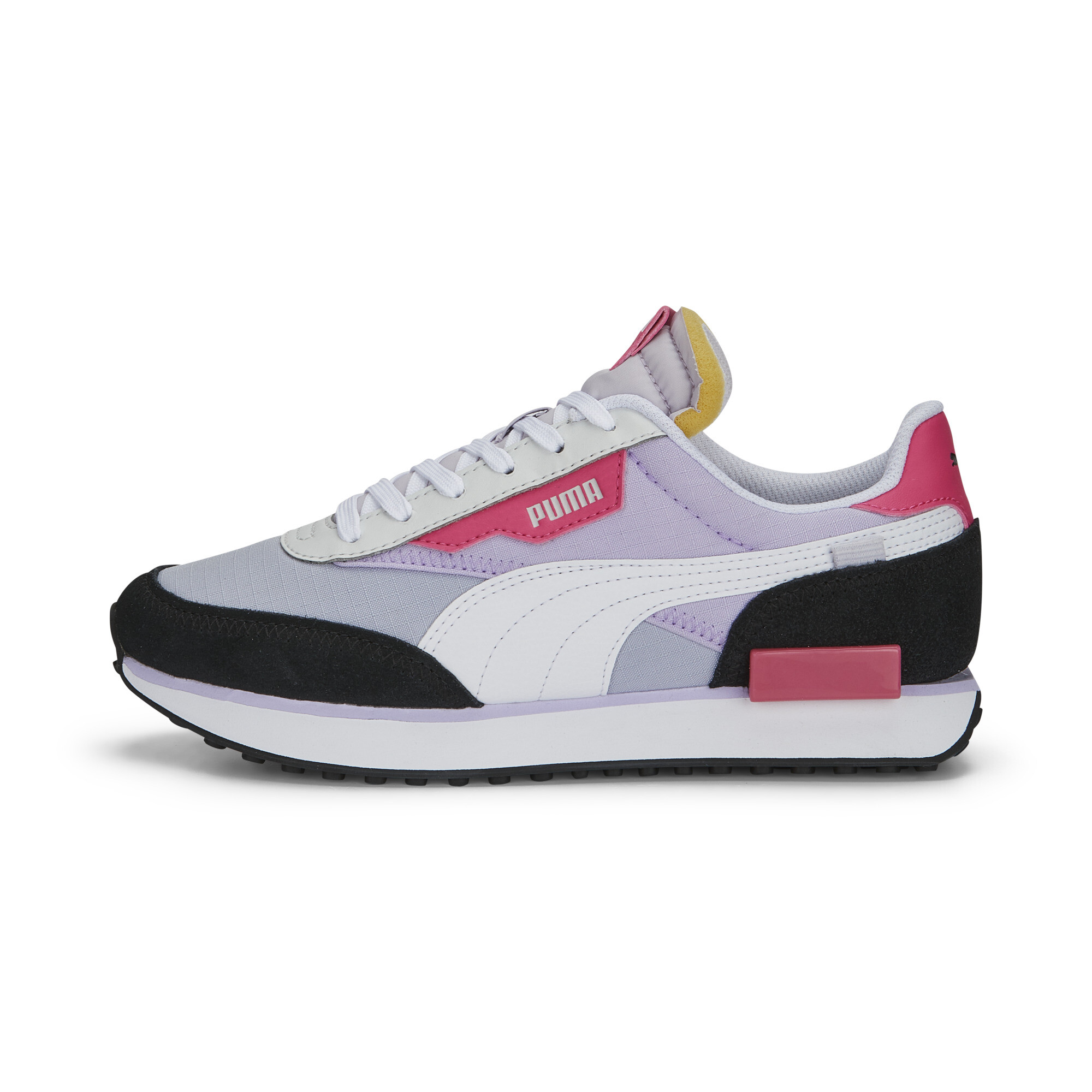 sneakers in puma