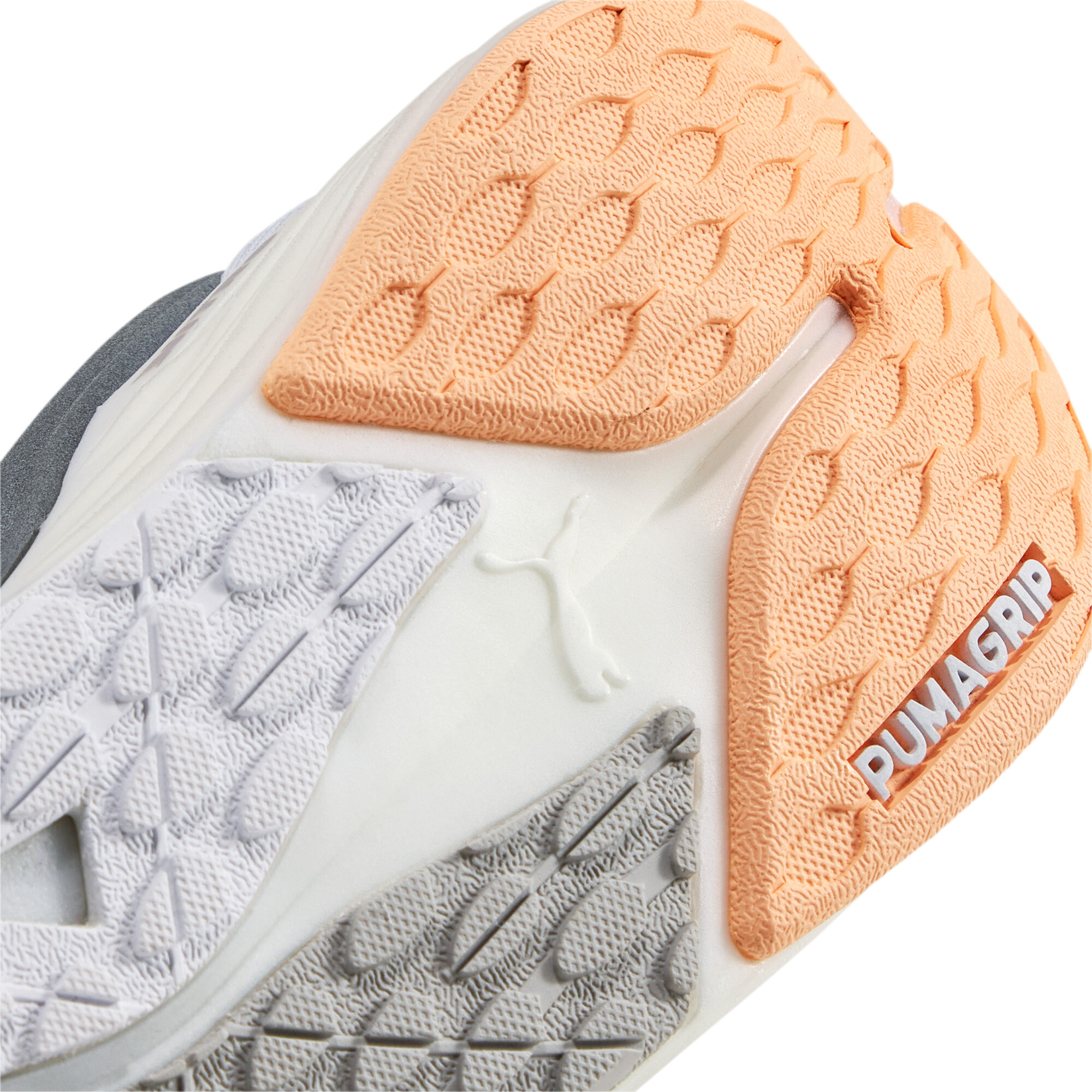 Women's PUMA Run XX Nitro Wildwash Running Shoes In White/Silver, Size EU 36