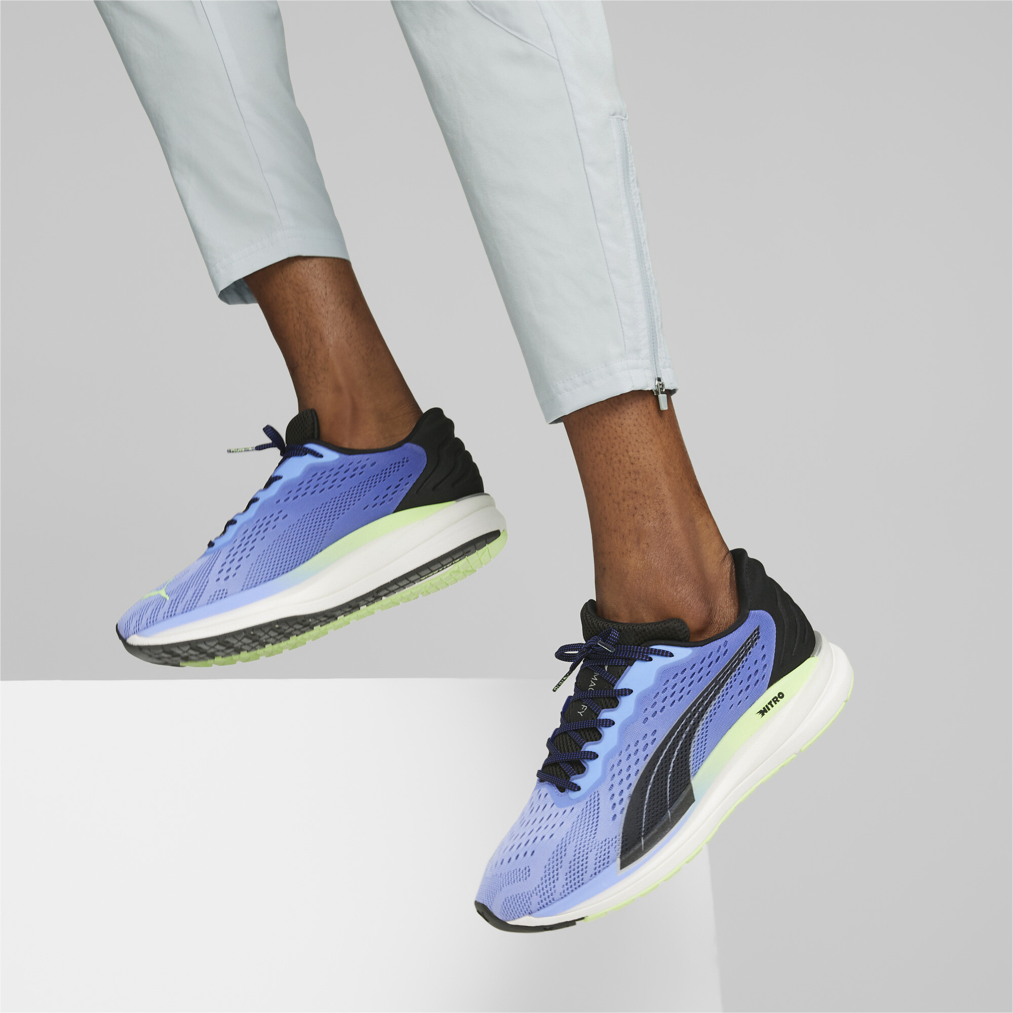 Men's Puma Magnify NITRO Surge Running Shoes, Purple, Size 48.5, Shoes