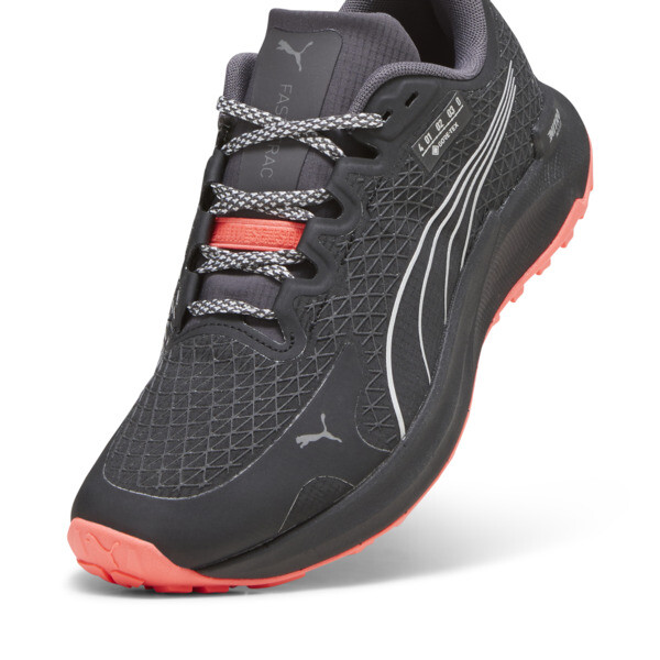 Red and black pumas performance outlet