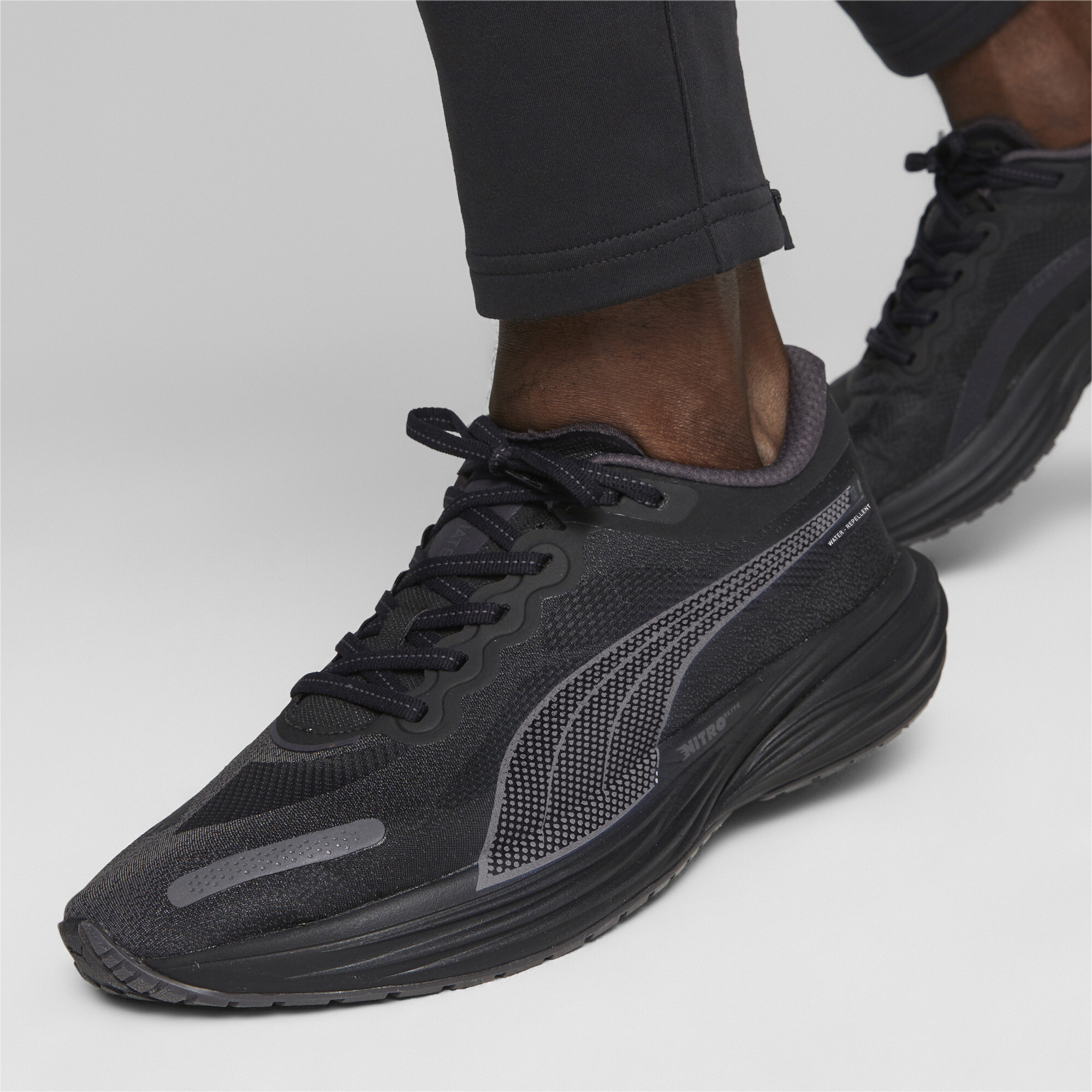 Men's PUMA Deviate NITRO 2 WTRepel Running Shoes In Black, Size EU 42.5