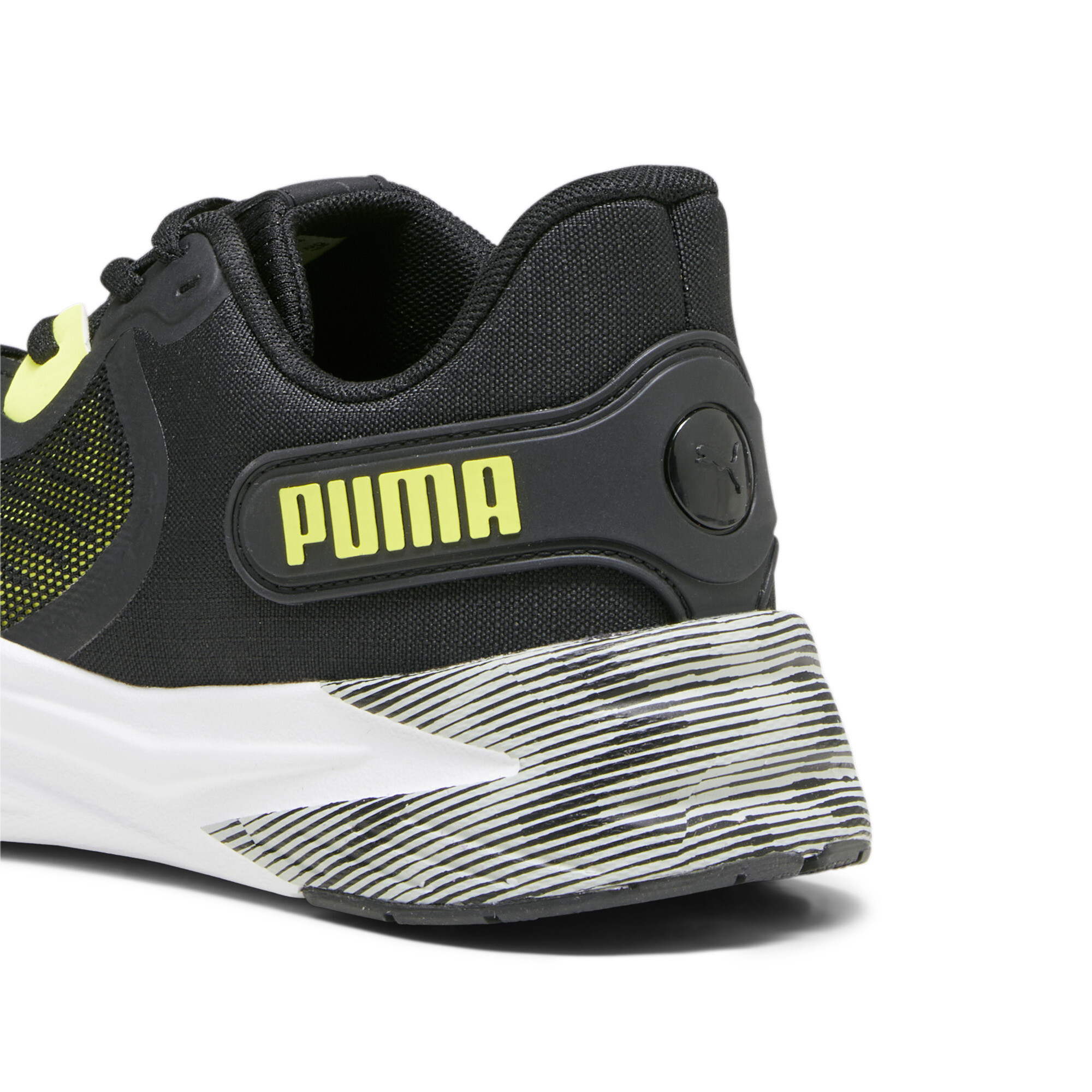 Men's PUMA Disperse XT 3 Hyperwave Training Shoes In Gray, Size EU 36