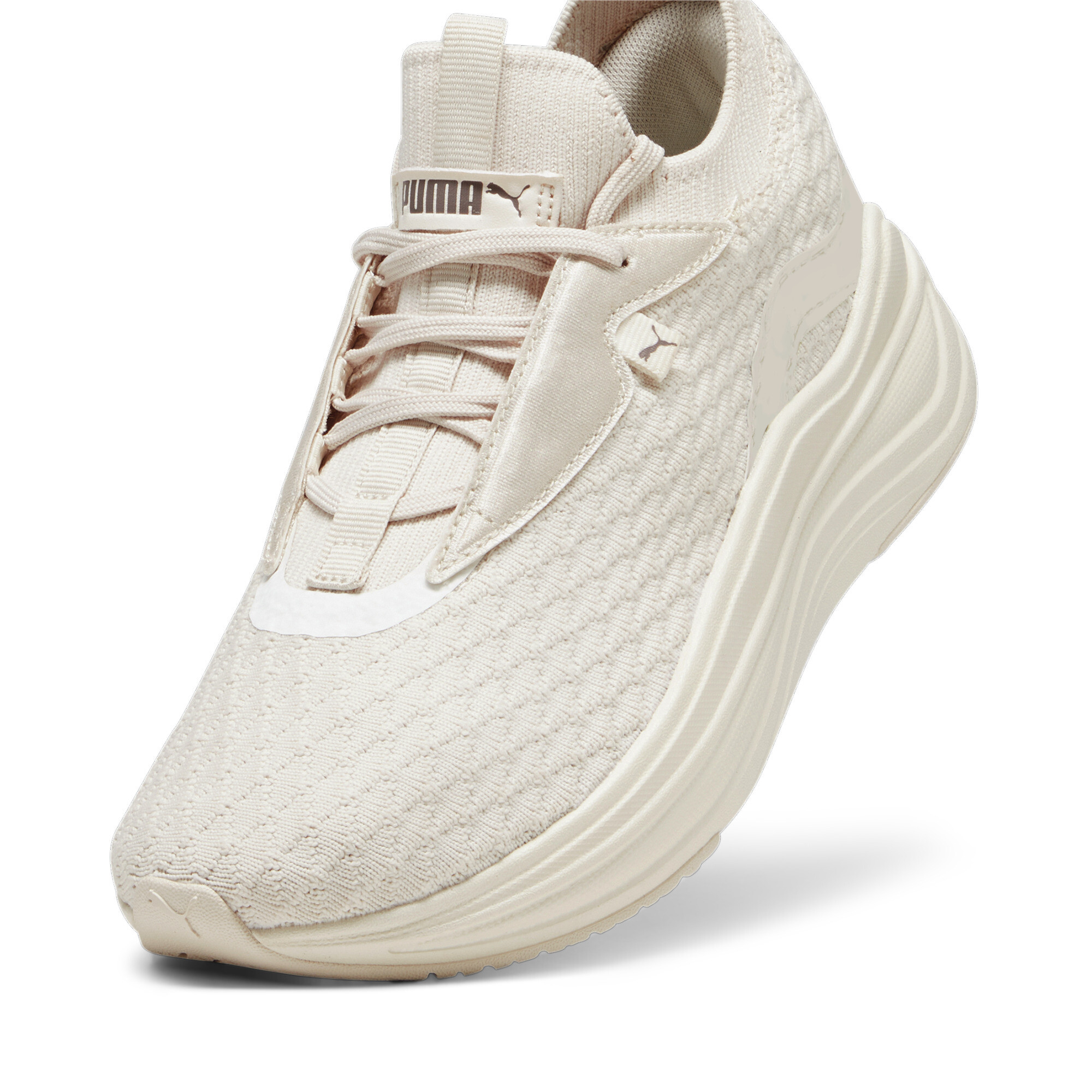 SOFTRIDE Stakd Premium hardloopschoenen voor Dames, Wit/Bruin, Maat 39 | PUMA