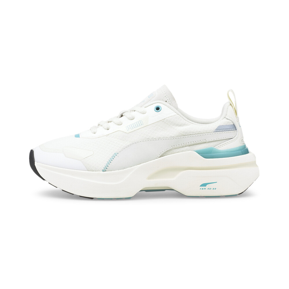 puma women sneakers