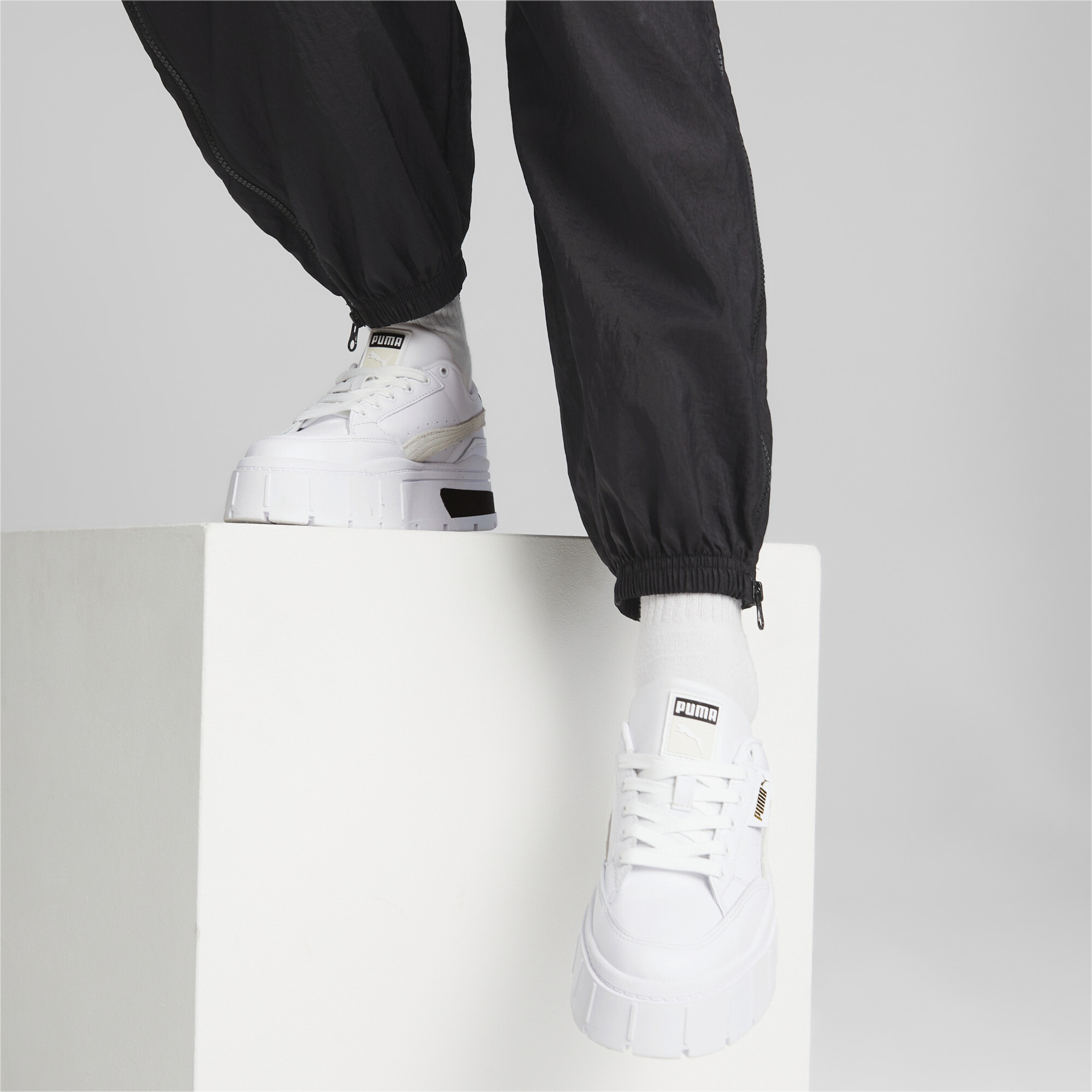 Women's PUMA Mayze Stack Sneakers Women In White, Size EU 40