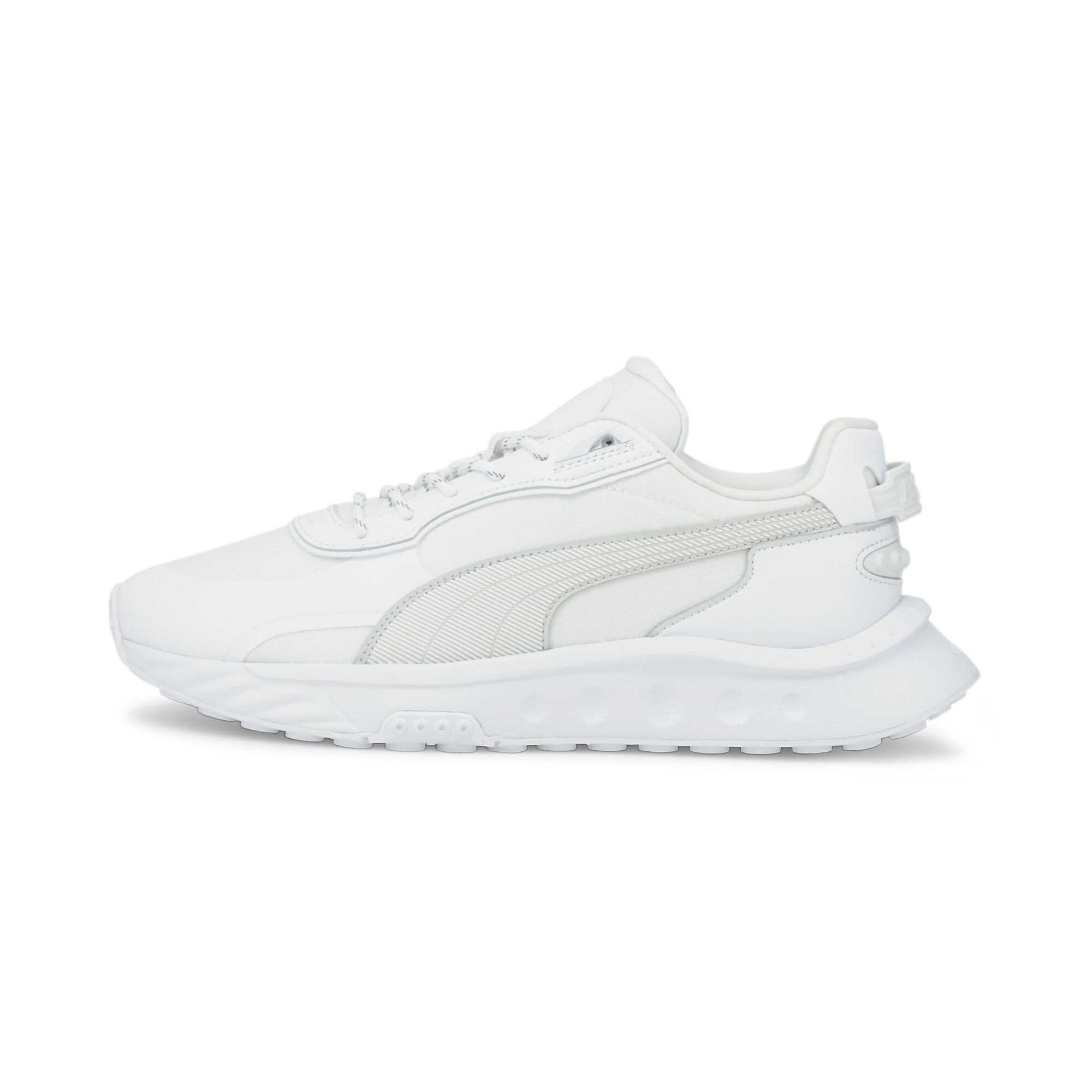 puma white runners