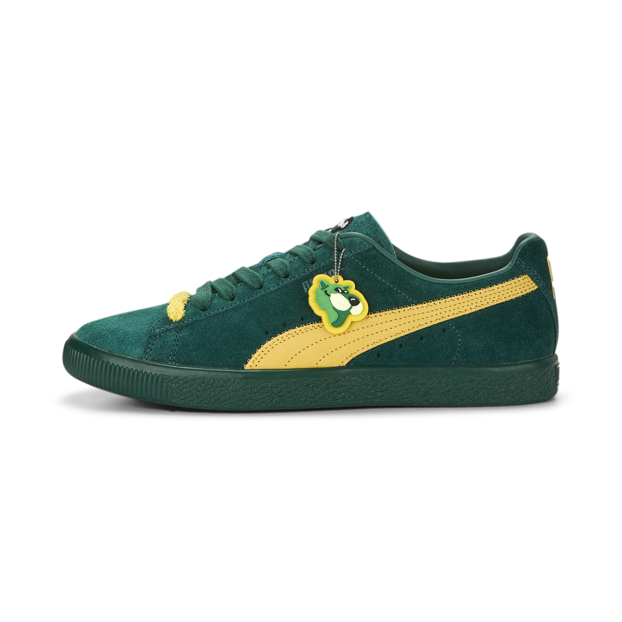Men's Clyde Super PUMA Sneakers In 40 - Green, Size EU 37
