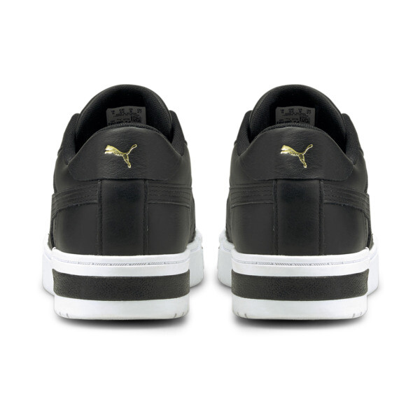 Nike compra puma shop