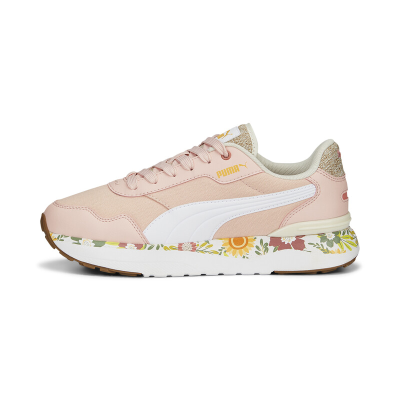 

Women's PUMA R78 Voyage Wild Garden Sneakers