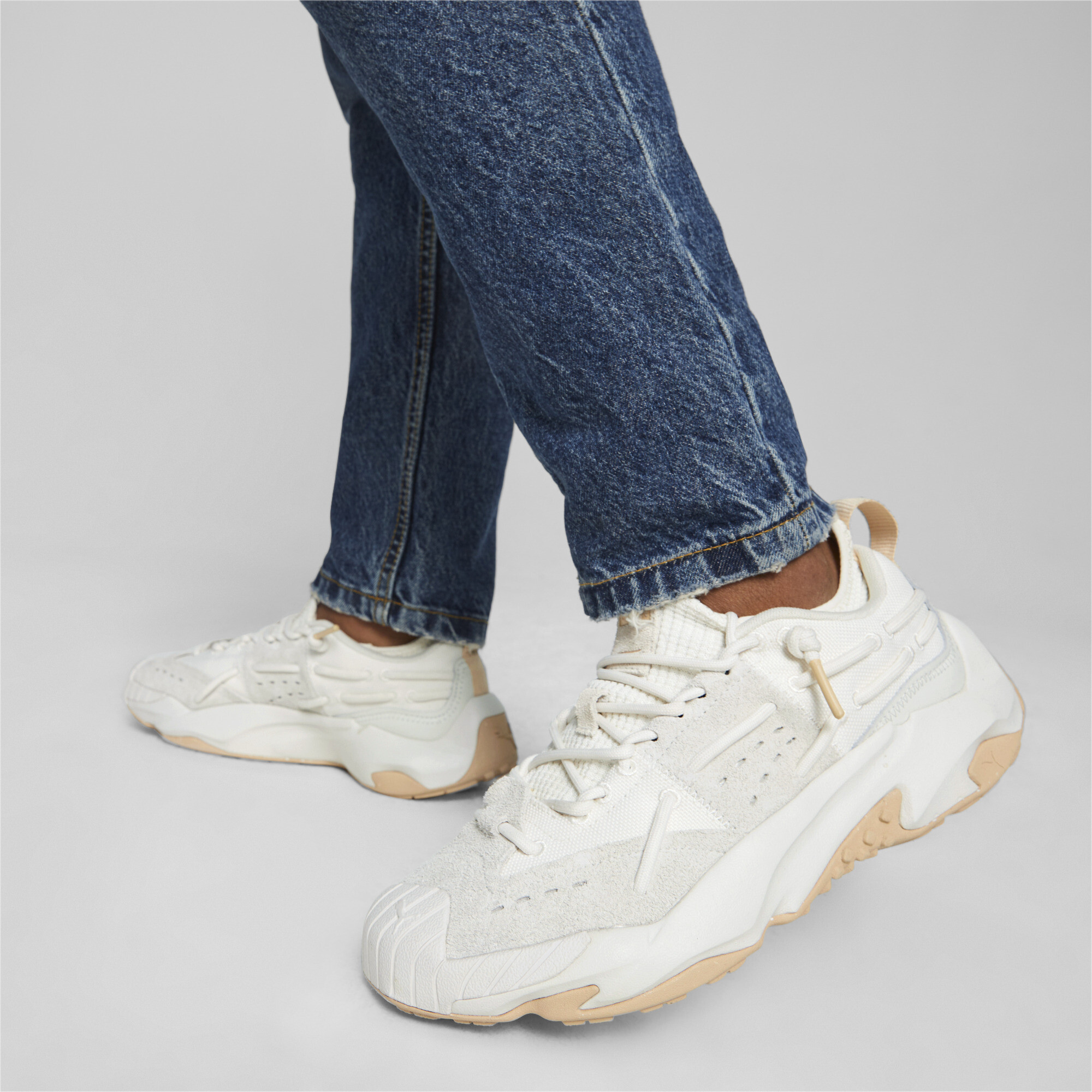 Men's PUMA Plexus Sand Sneakers In White, Size EU 37