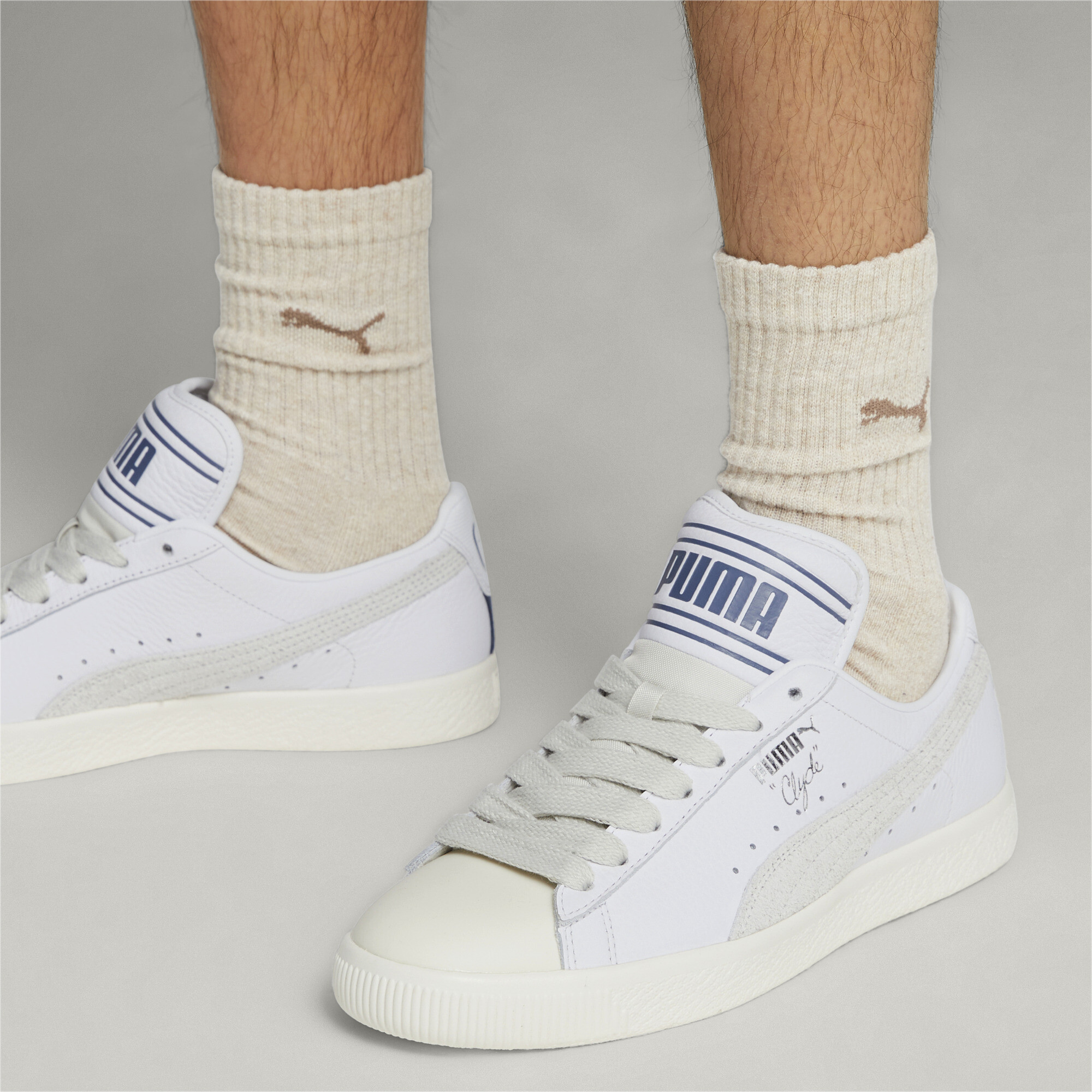 Men's PUMA X RHUIGI Clyde Sneakers In White, Size EU 42.5