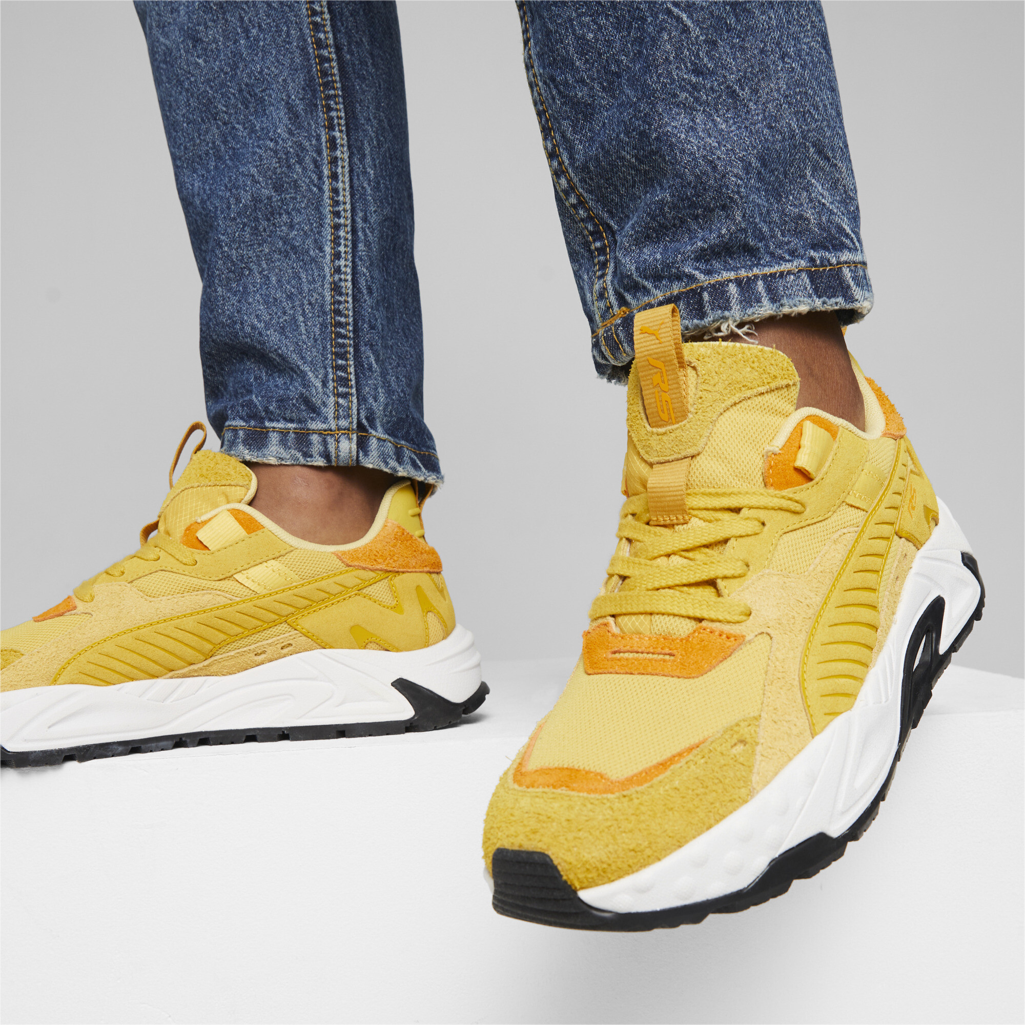 Men's PUMA RS-Trck New Horizon Sneakers In Yellow, Size EU 38.5