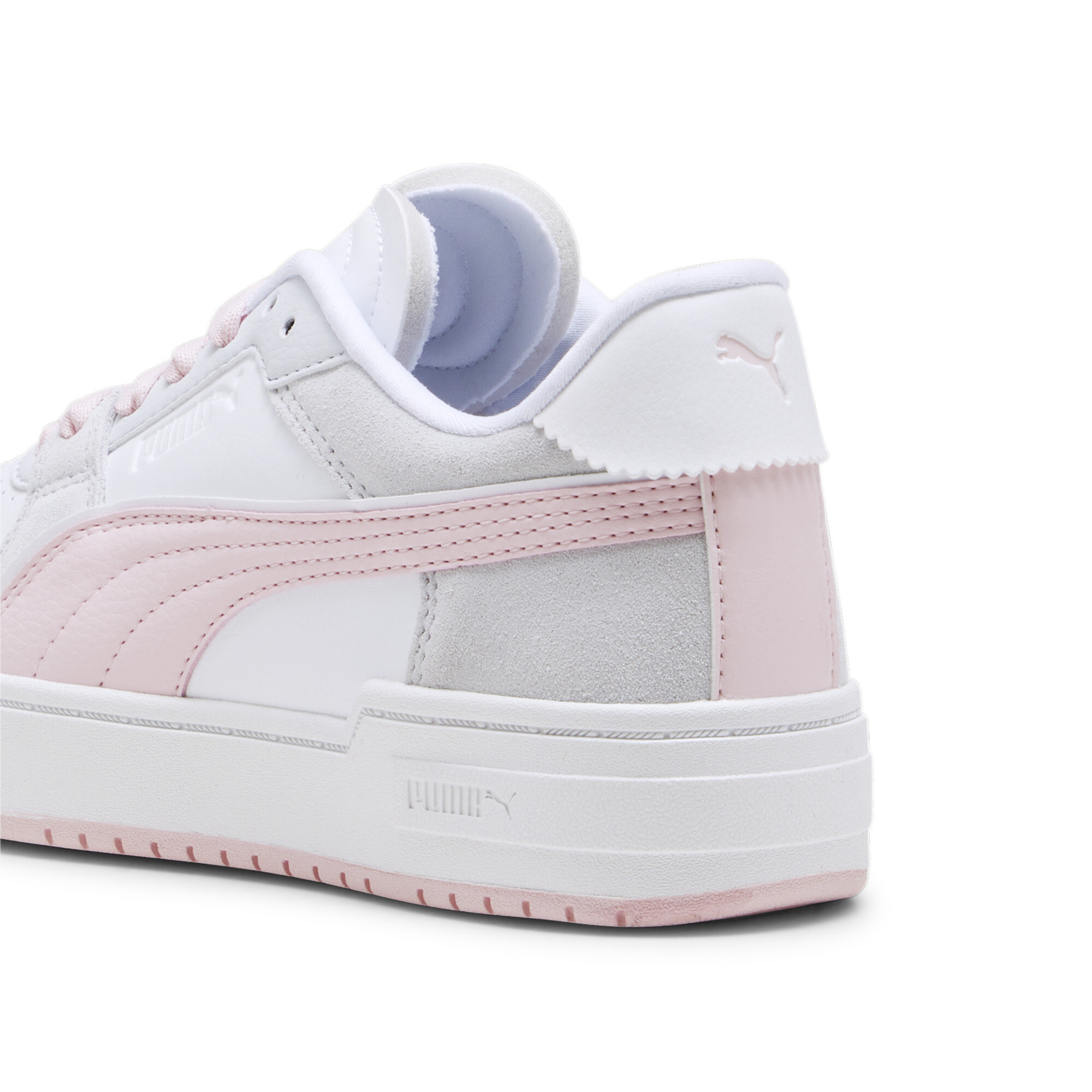 Women's PUMA CA Pro Queen Of Hearts Sneakers In White/Pink, Size EU 37.5