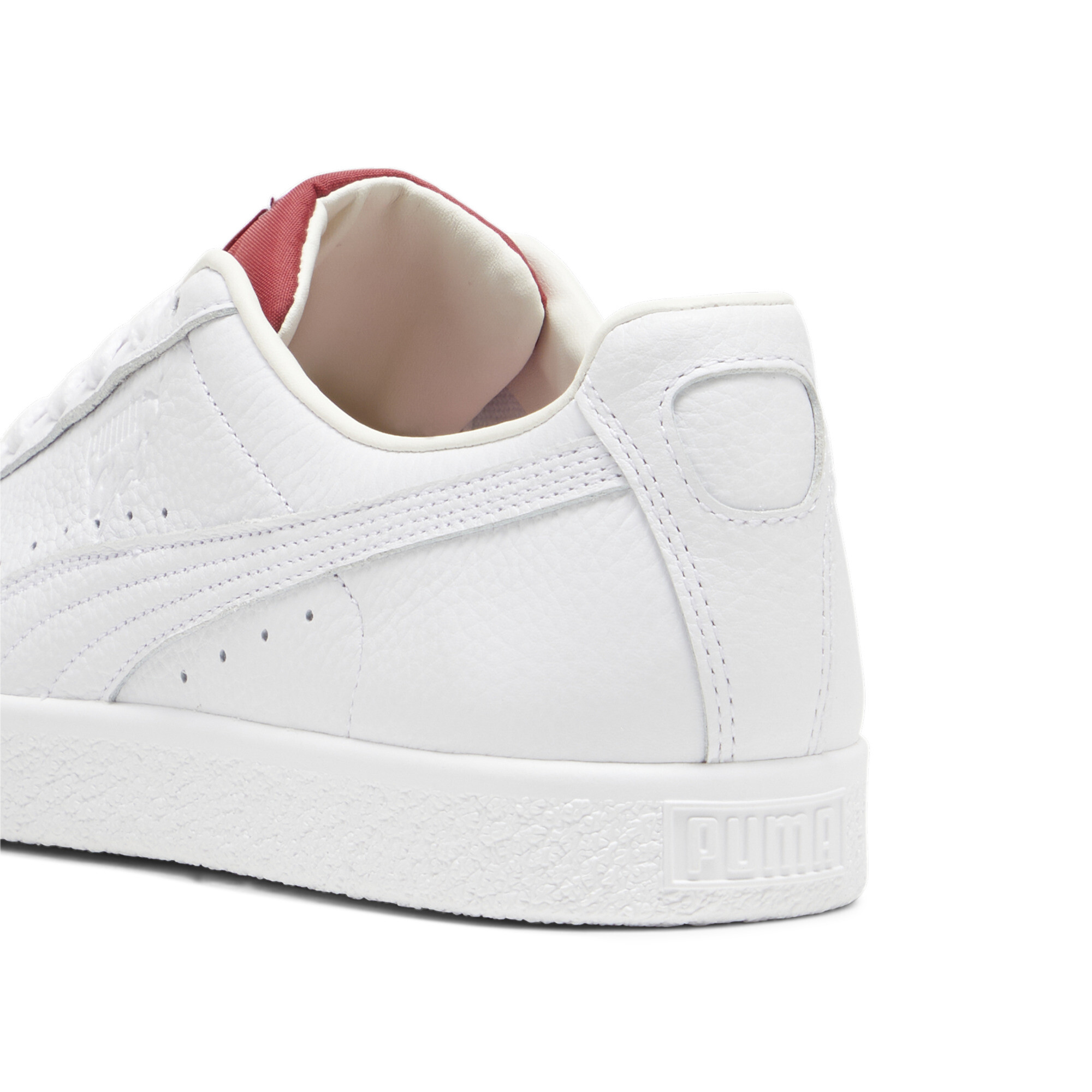 Men's PUMA Clyde Varsity II Sneakers In White, Size EU 42.5