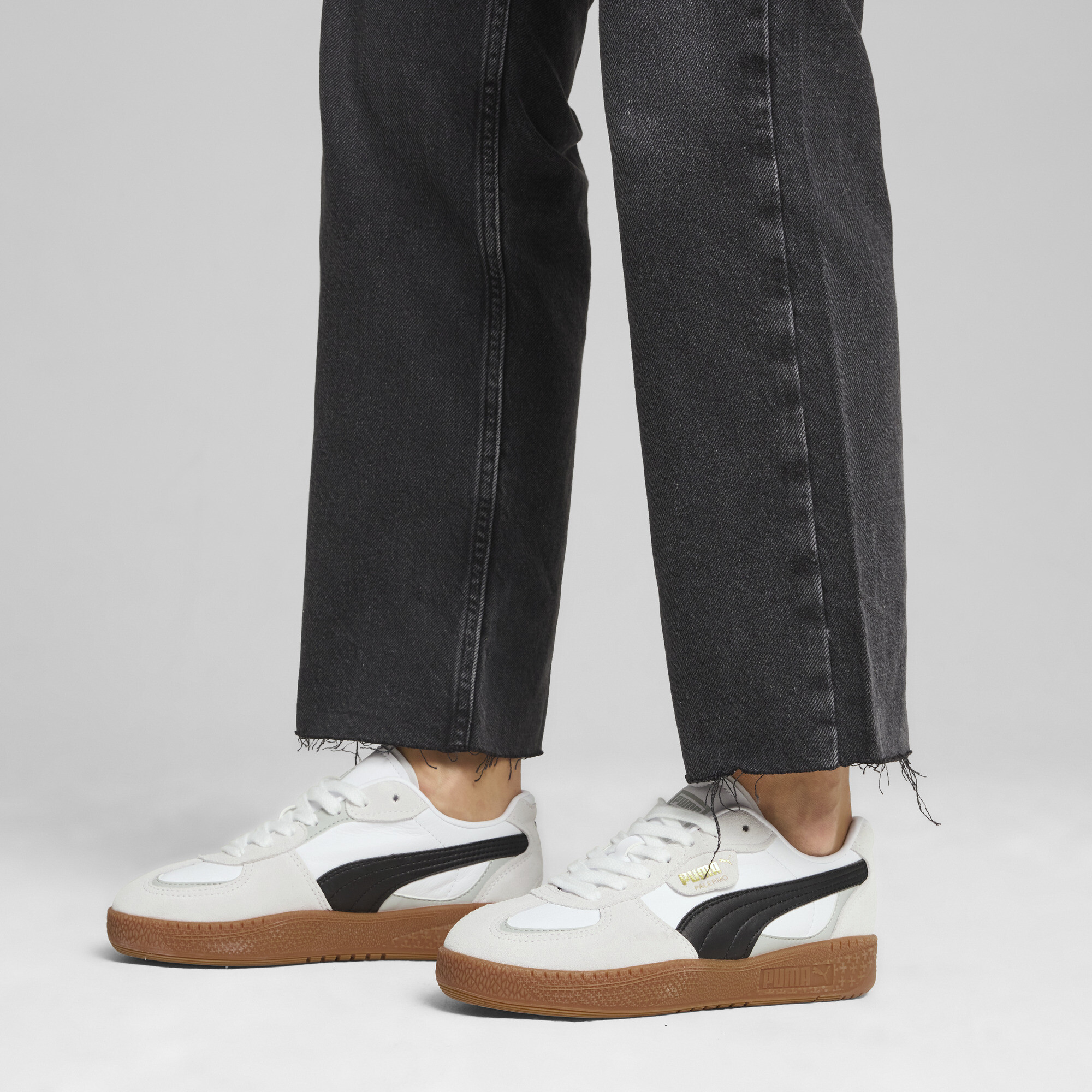 PUMA Palermo Moda sneakers voor Dames, Zwart/Wit, Maat 41 thumbnail 8