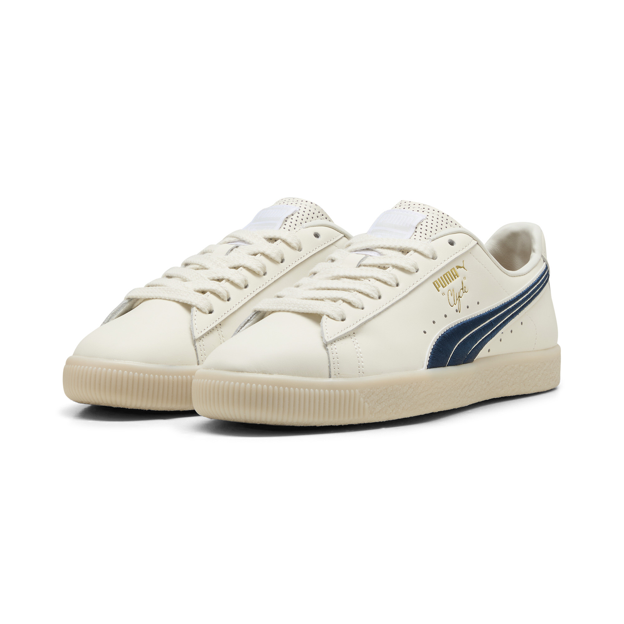 Puma Clyde Classics Sneakers, White, Size 37, Shoes