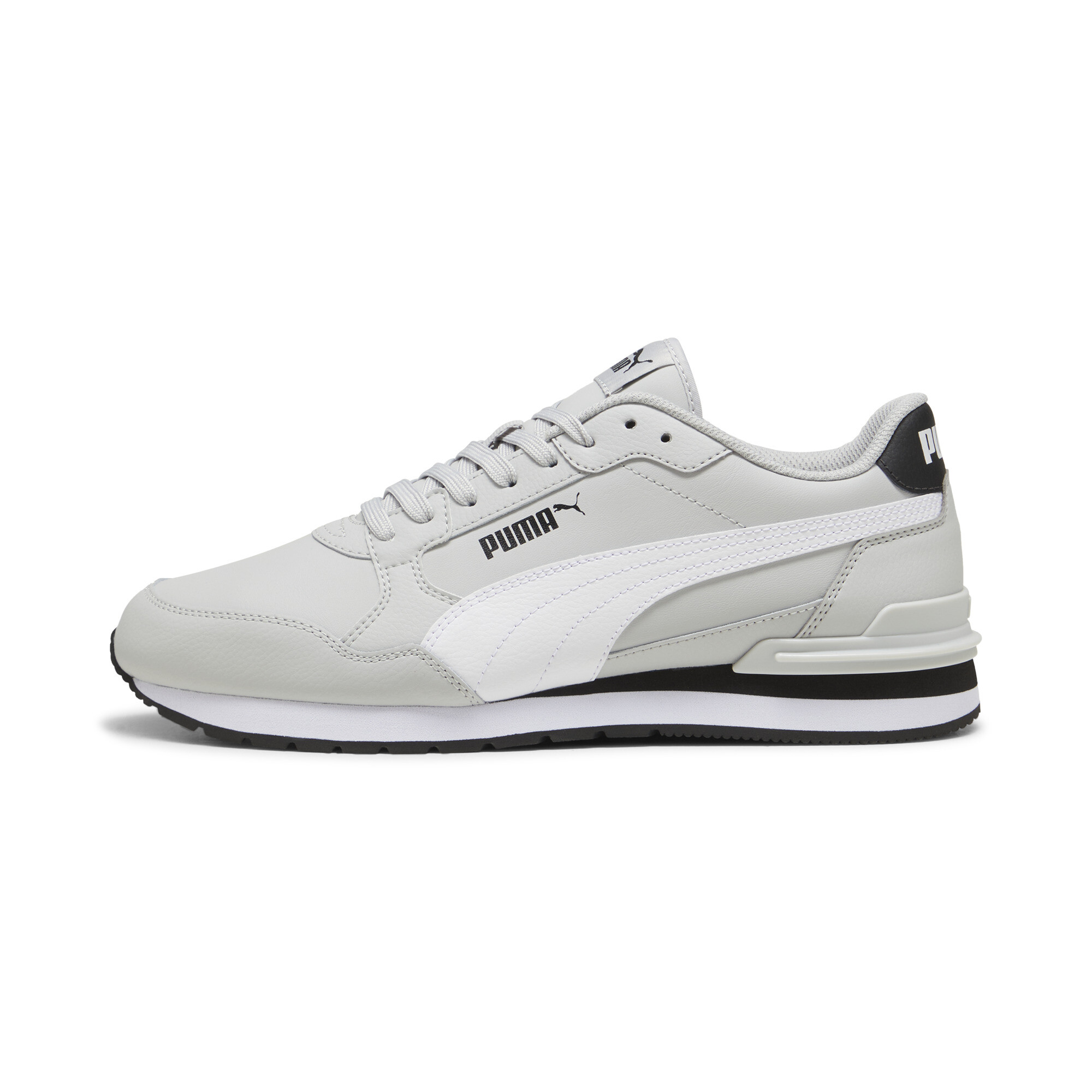 ST Runner v4 Leather Sneakers Unisex