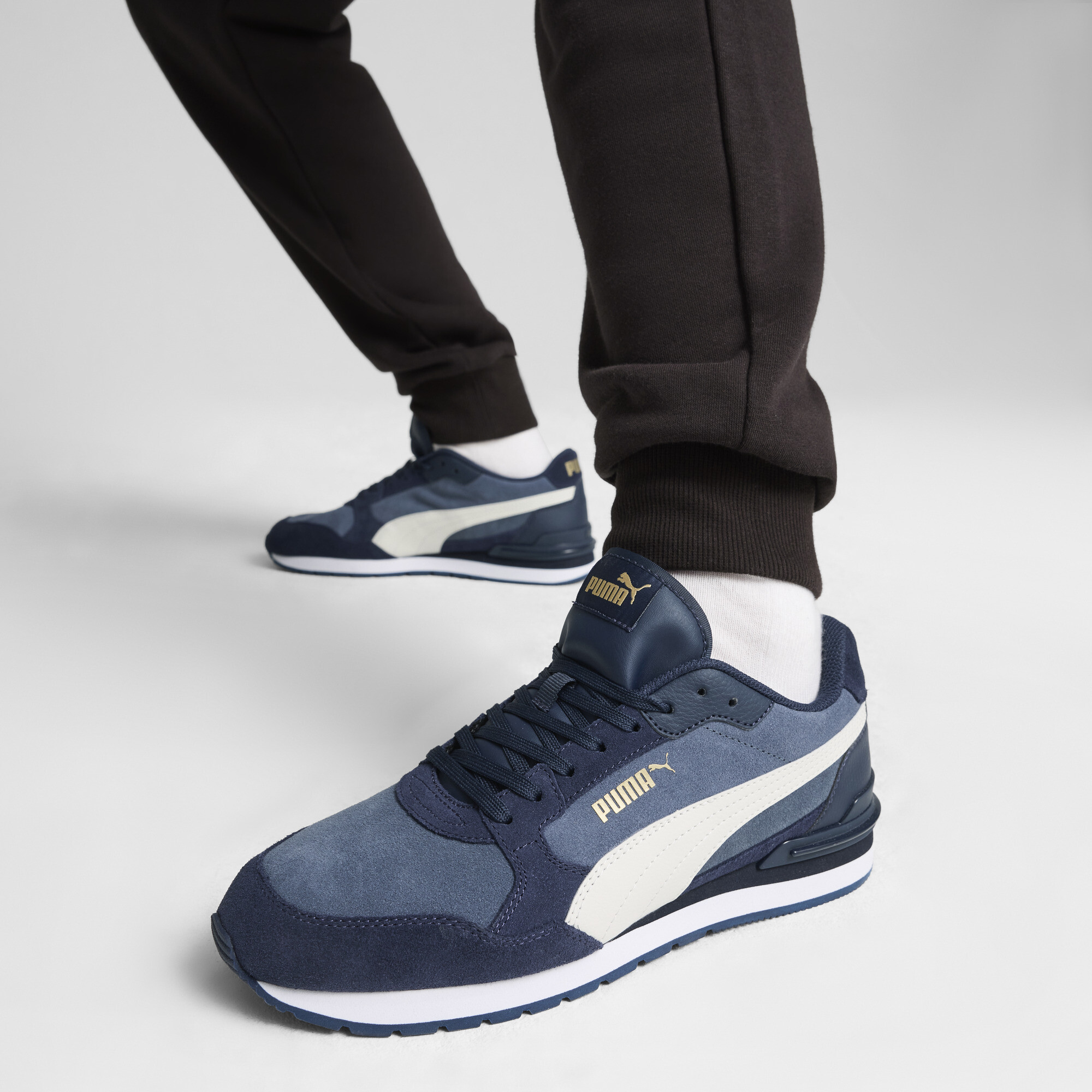 Sneakersy Zamszowe Unisex ST Runner V4