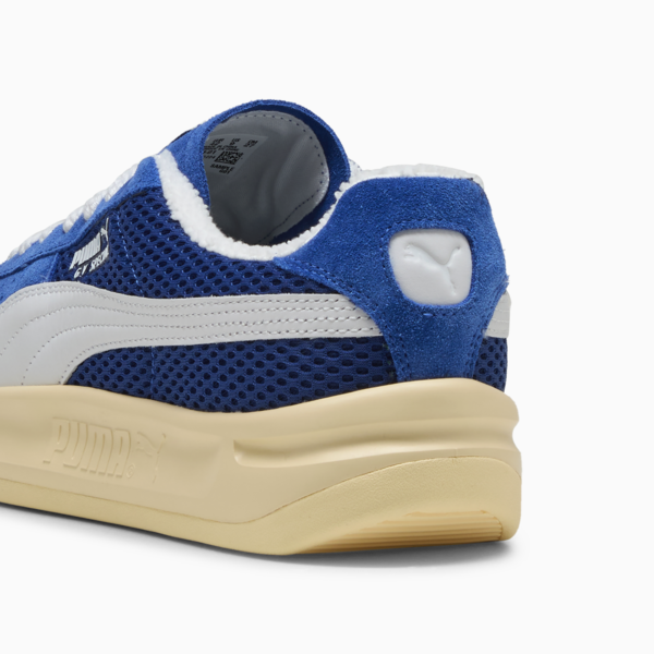 GV Special Laundry Boys II Sneakers Unisex, Clyde Royal-Creamy Vanilla, large-MEX