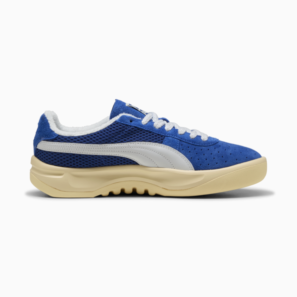 GV Special Laundry Boys II Sneakers Unisex, Clyde Royal-Creamy Vanilla, large-ZAF