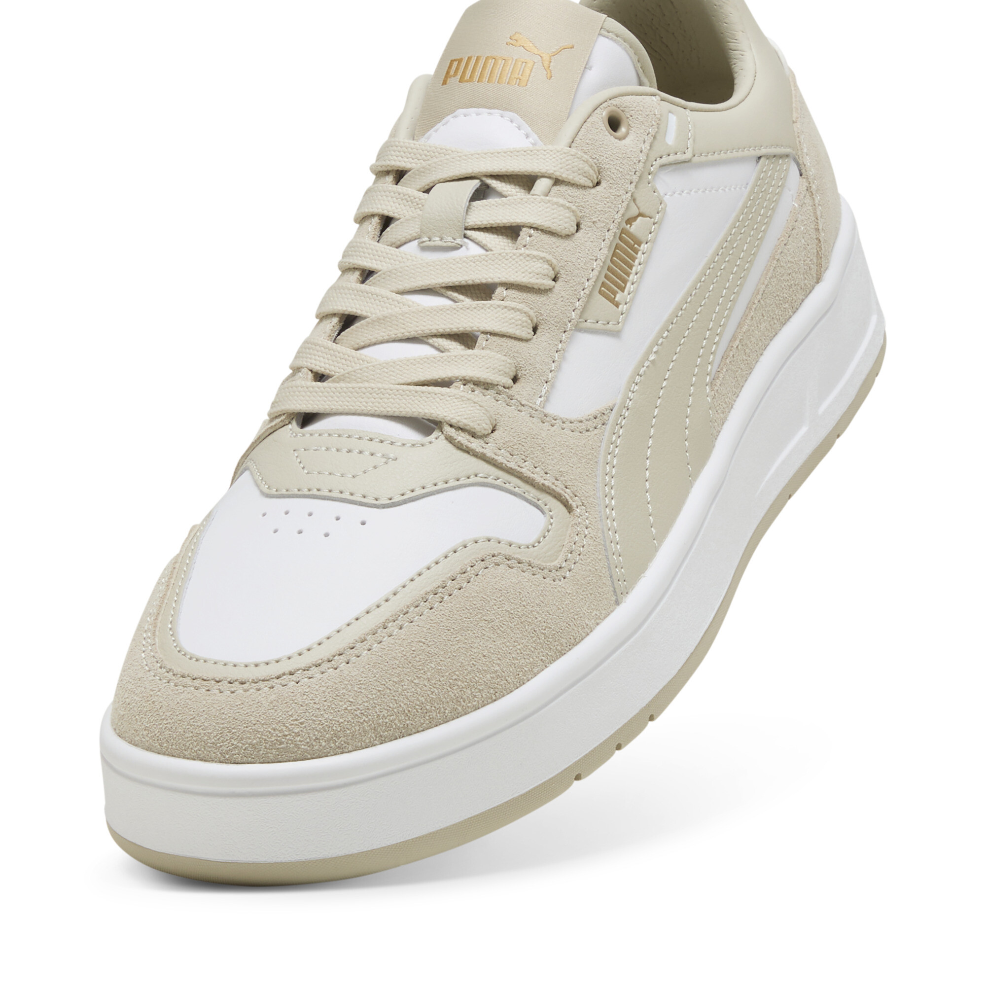 Court Classic Suede sneakers uniseks, Wit/Goud, Maat 38,5 | PUMA