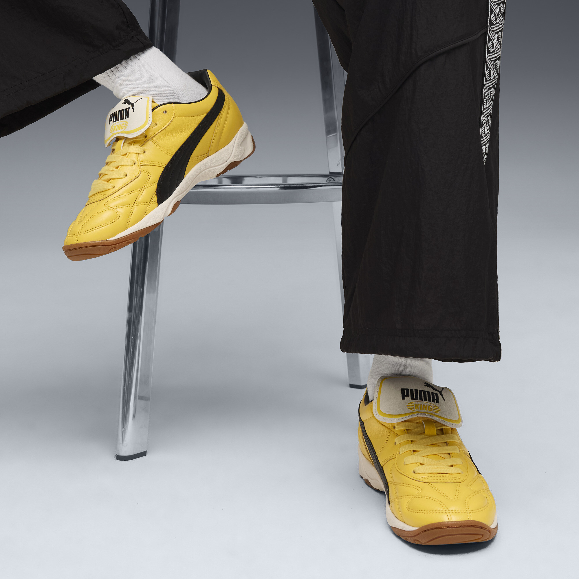 PUMA King Indoor sneakers unisex, Zwart/Geel, Maat 48 thumbnail 8