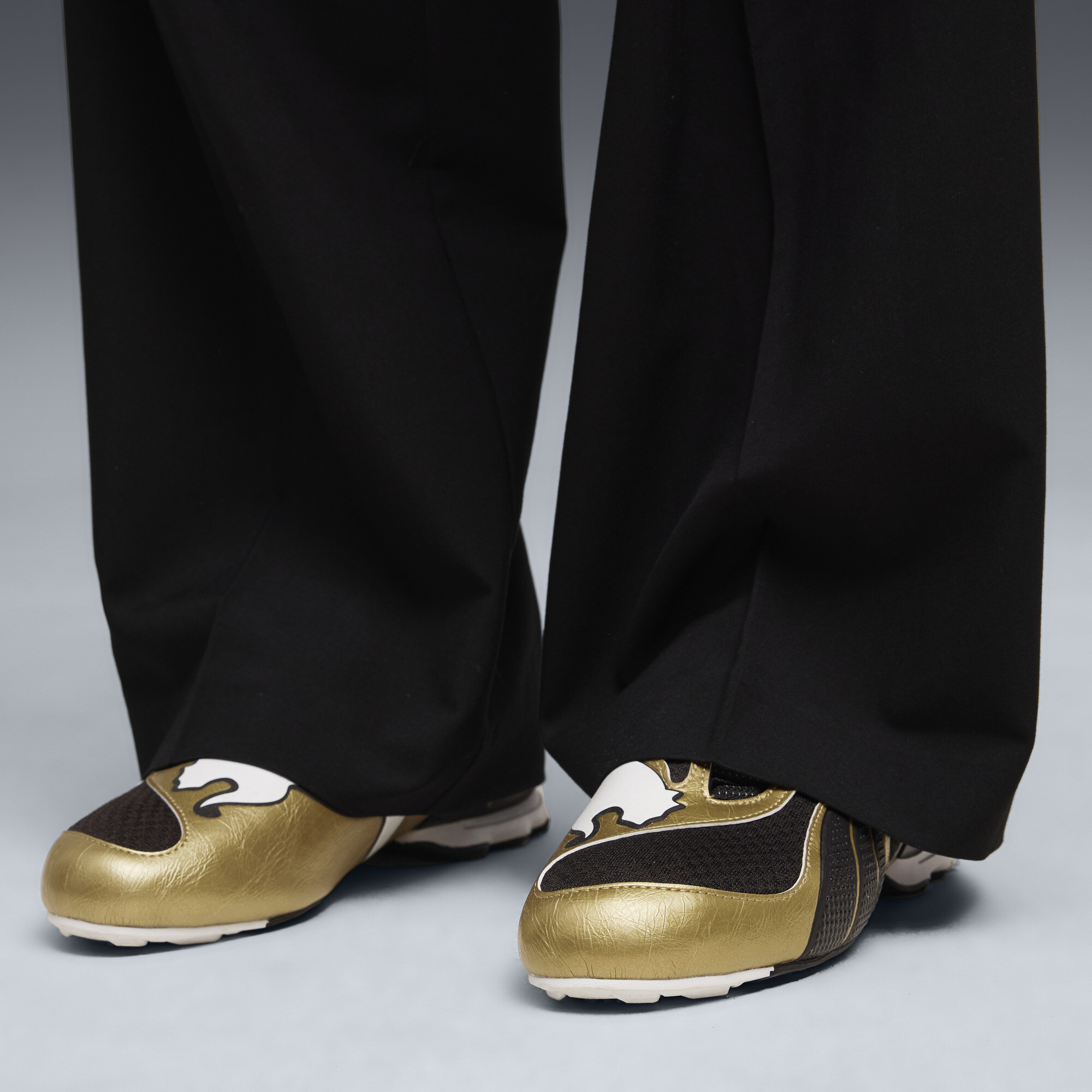 PUMA V-S1 Metallic uniseks sneakers, Zwart/Goud, Maat 46 thumbnail 8