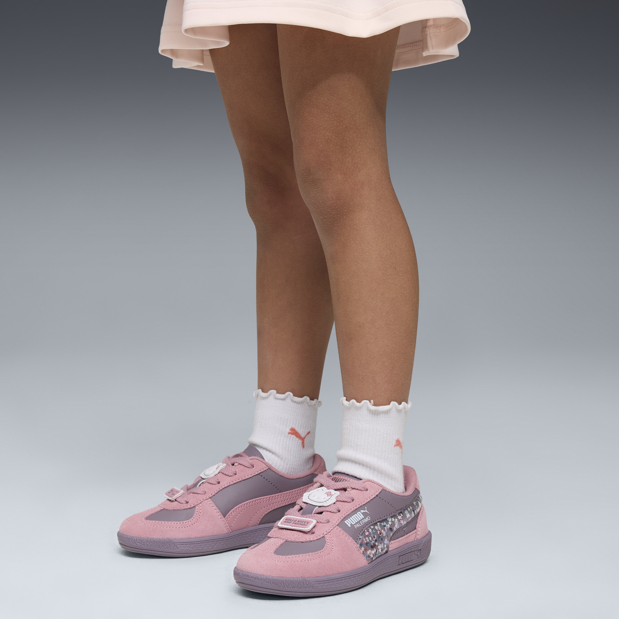 PUMA x HELLO KITTY AND FRIENDS Palermo sneakers voor Dames, Roze, Maat 31,5 thumbnail 9