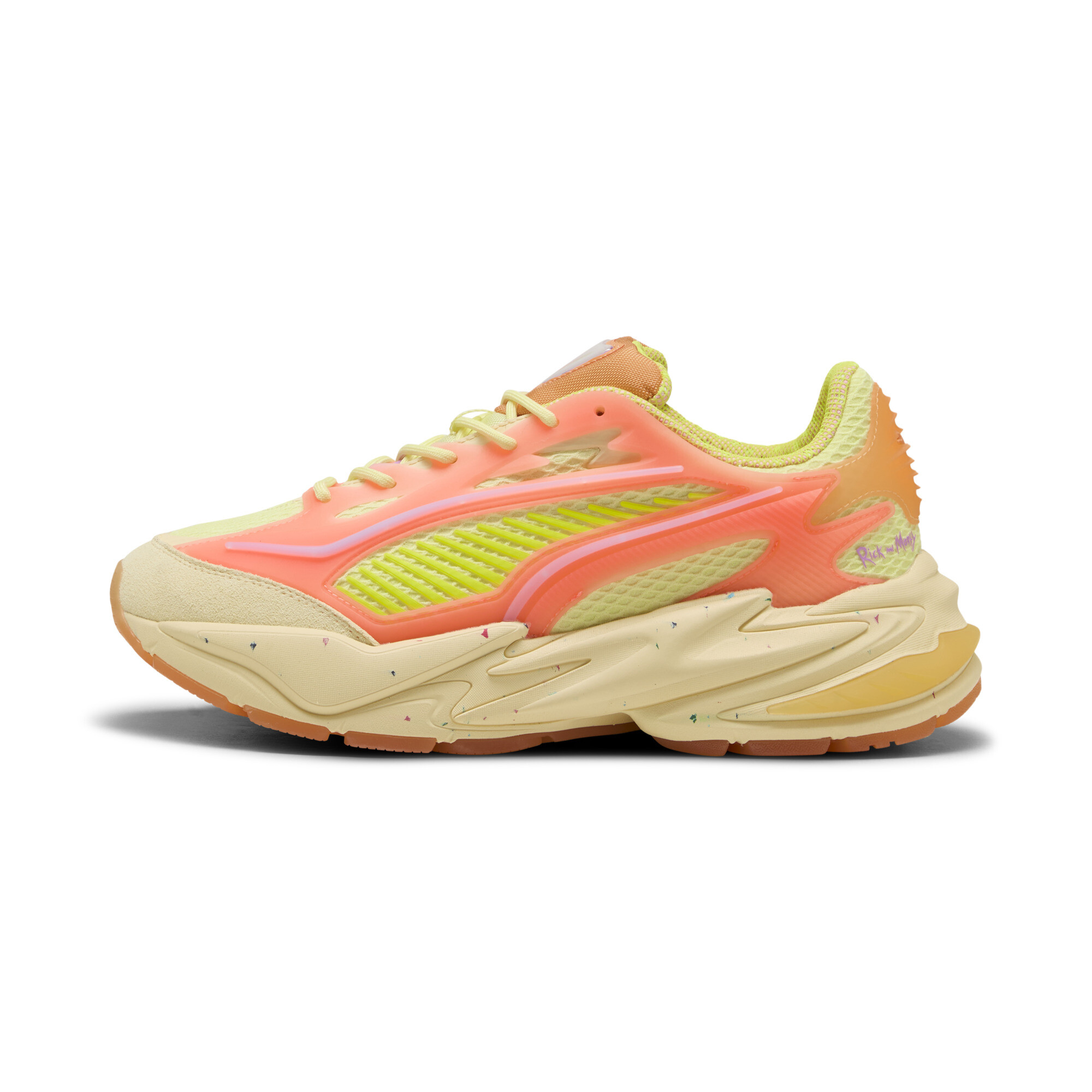 Коллекция спортивной одежды и обуви PUMA Select Outlet размера 42.5