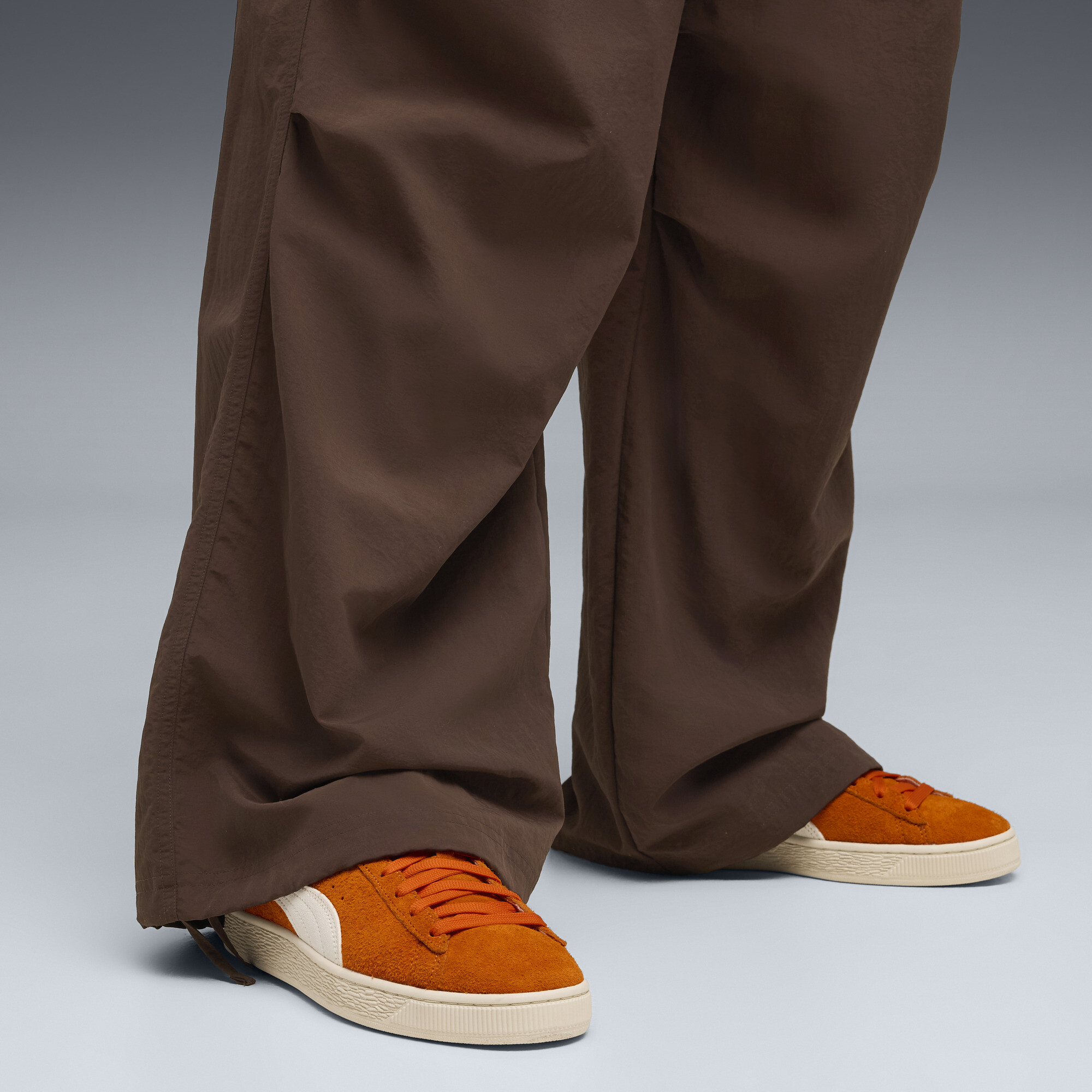 PUMA Suede Charles F. Stead IV uniseks sneakers, Wit/Oranje, Maat 42,5 thumbnail 8