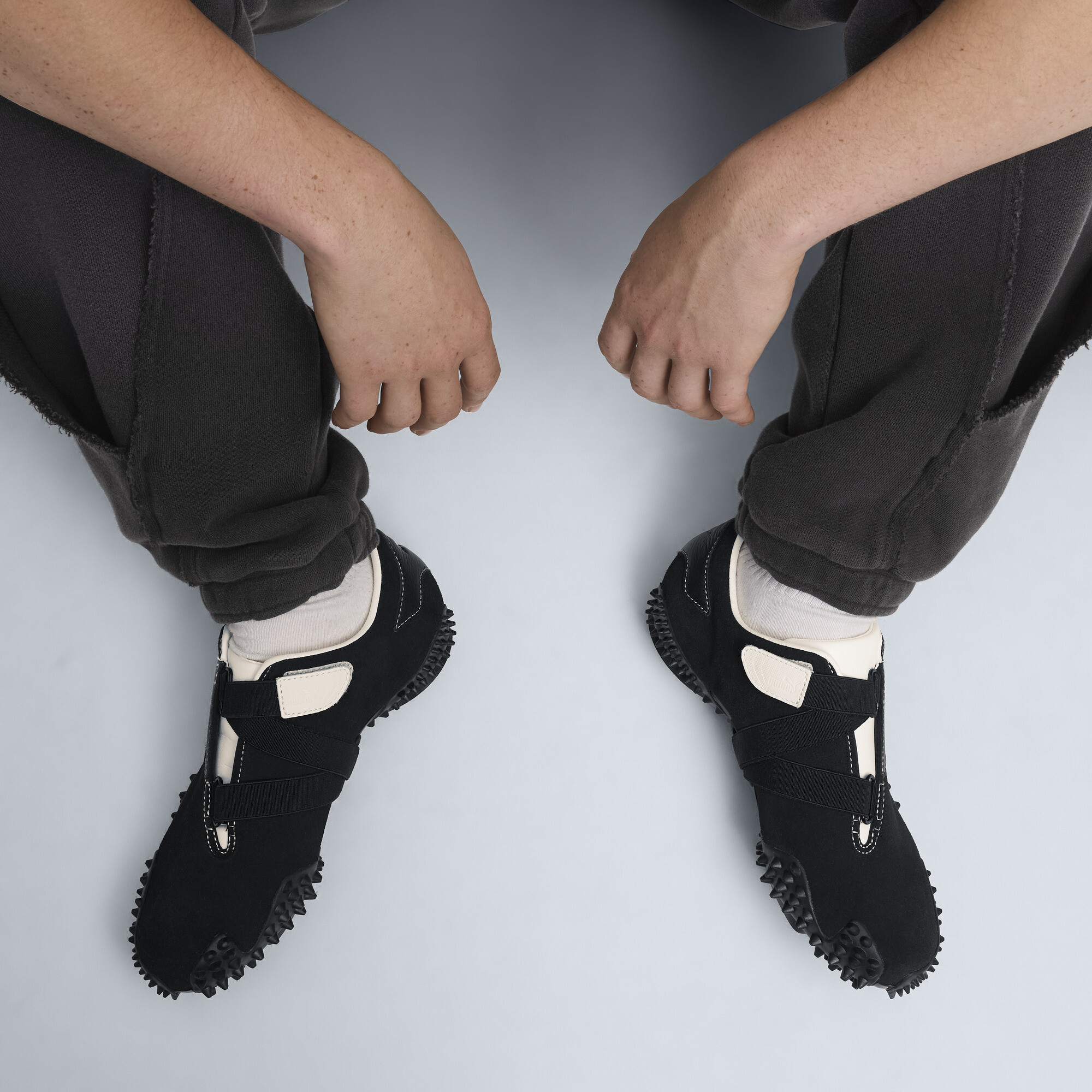 PUMA Mostro Icons uniseks sneakers, Zwart, Maat 45 thumbnail 8