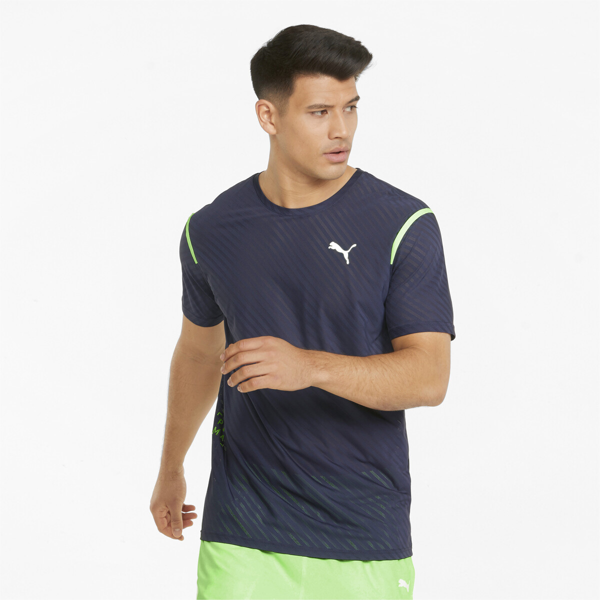 Train Breeze Short Sleeve Men's Training T-Shirt in Peacoat by PUMA, Small