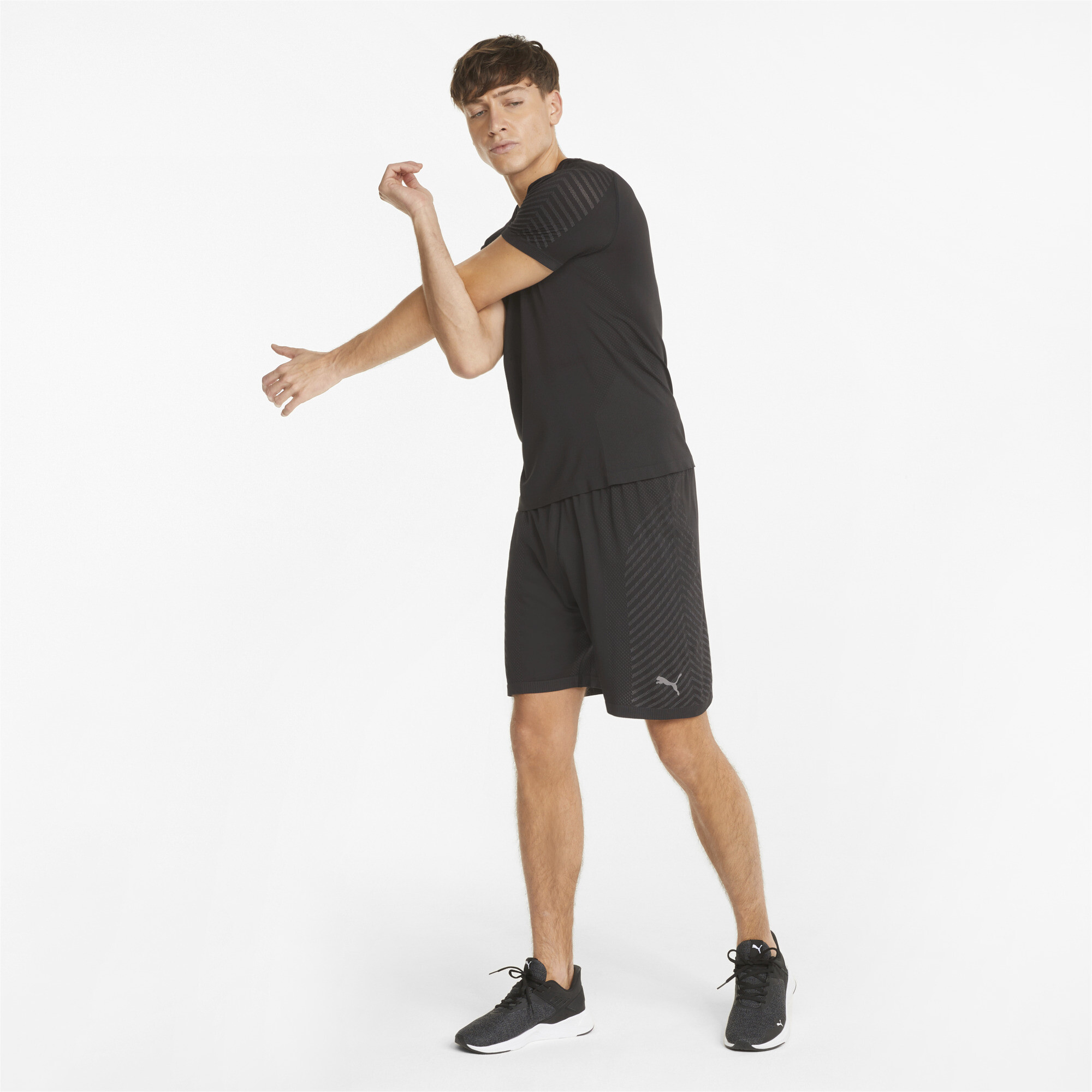 Men's PUMA FORMKNIT SEAMLESS Training T-Shirt In Black, Size XL