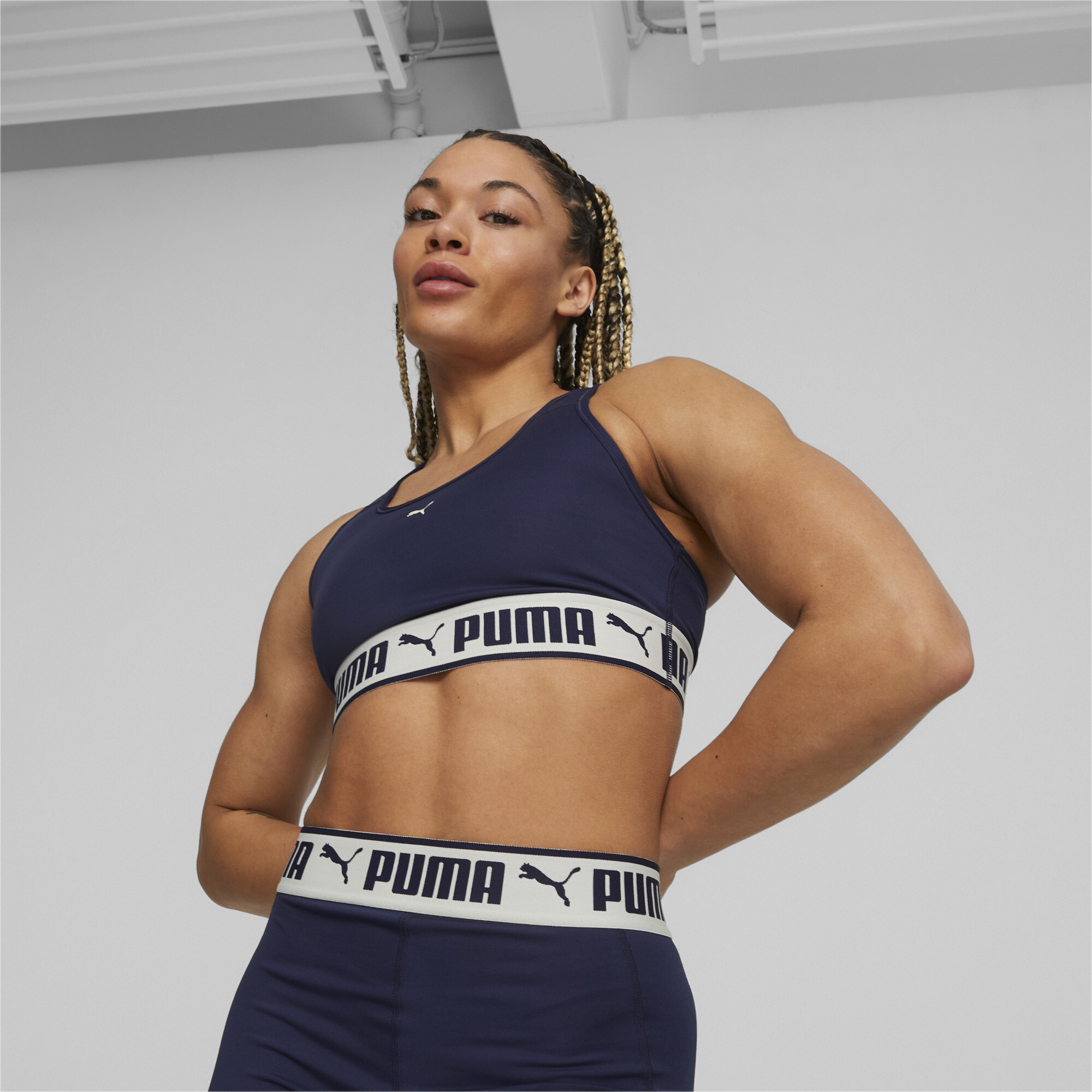 Women's PUMA Strong Mid-Impact Training Bra In 80 - Blue, Size XL