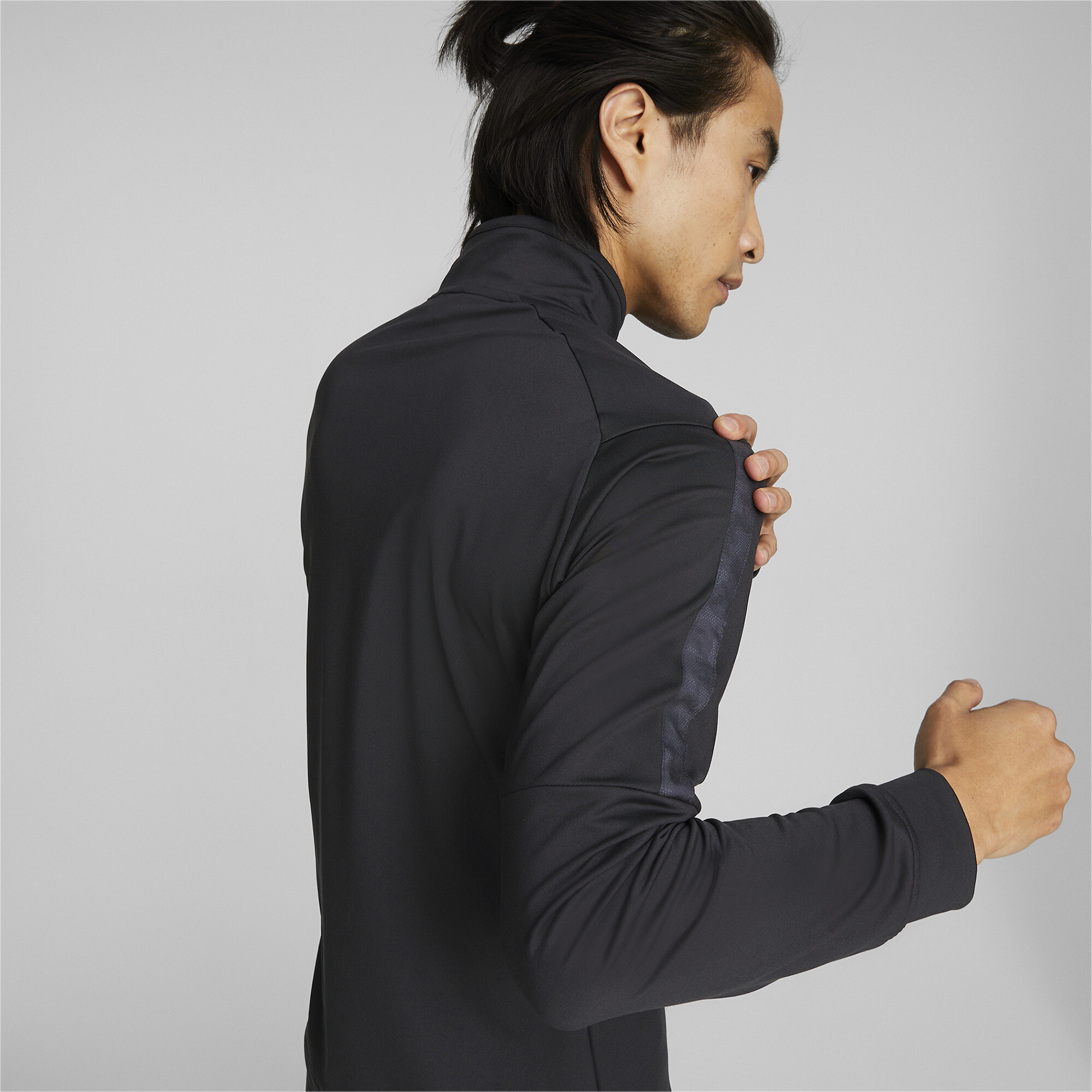 Men's PUMA Train Off Season Half-Zip Training Sweatshirt Men In Black, Size Small
