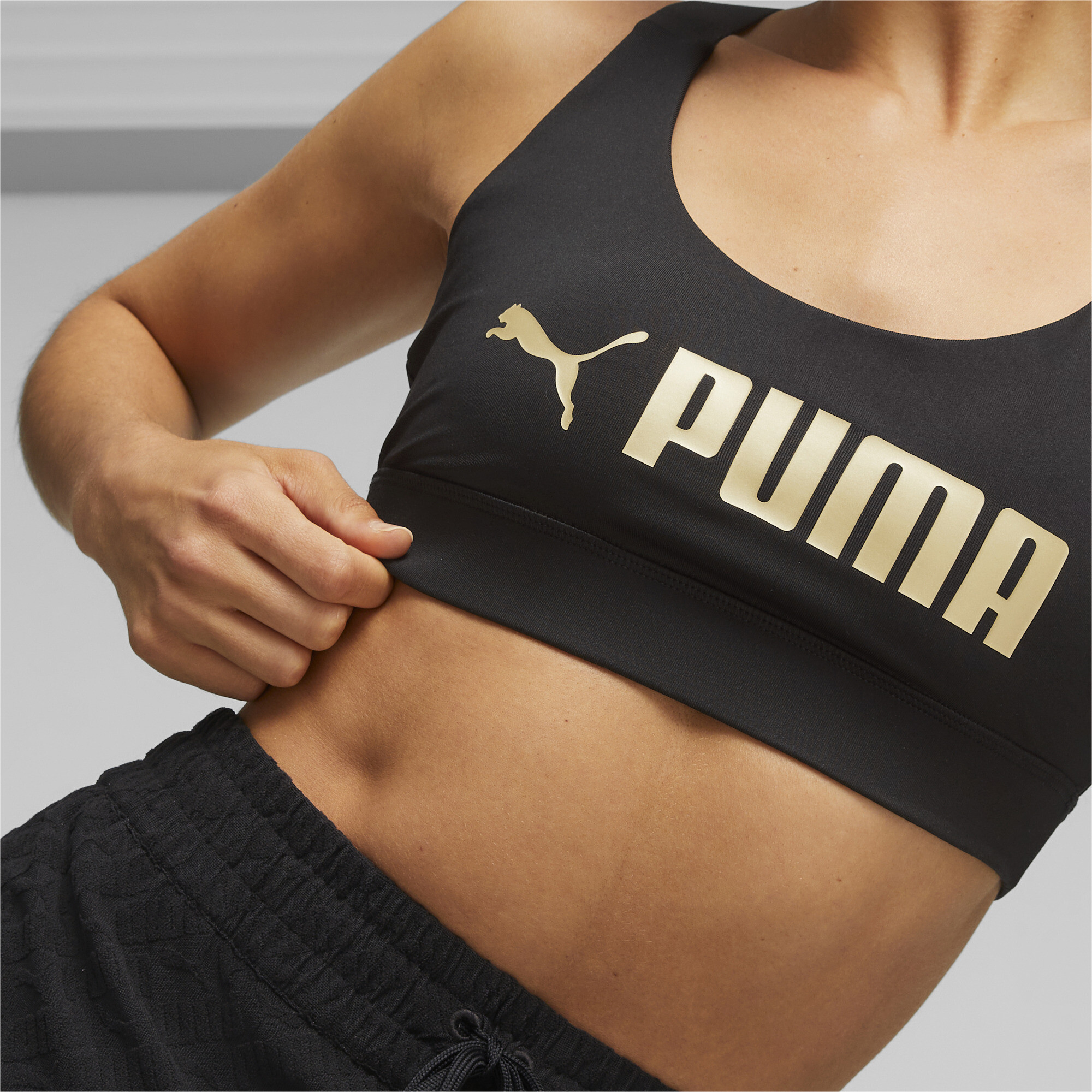 Women's Puma Fit Mid Impact Training Bra, Black, Size XS, Clothing
