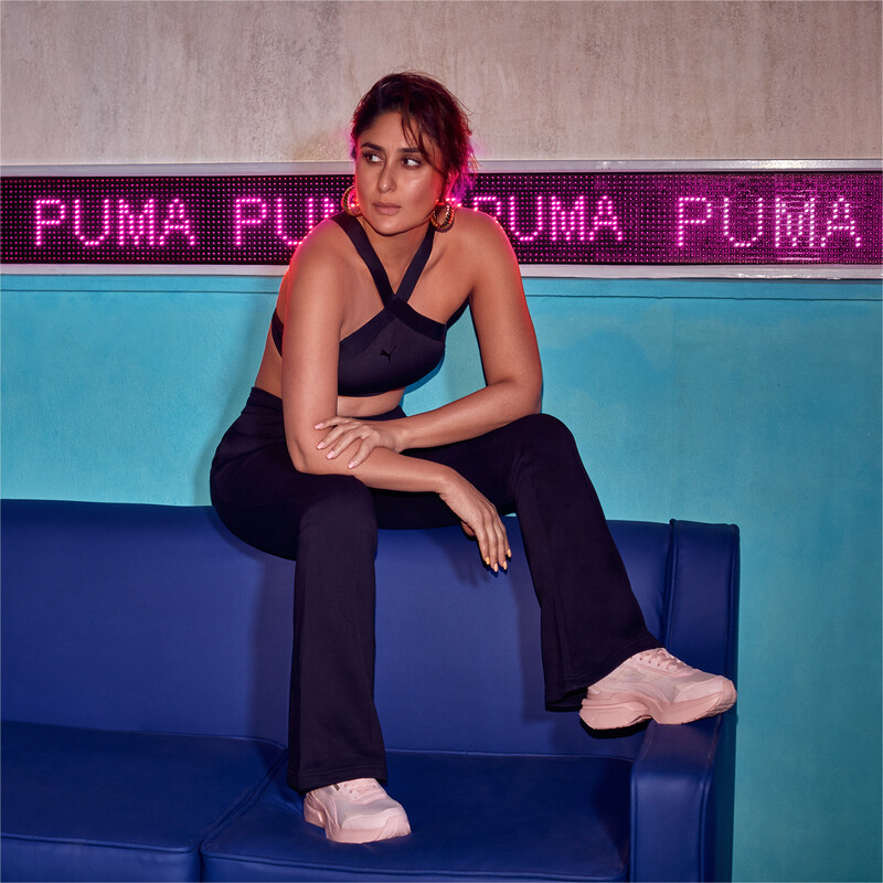 L Black/Pink Saket New | PUMA | Women\'s PUMA Flawless Training Delhi size Bra in Longline Sculpt Sports |