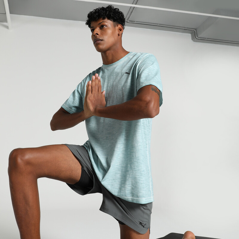 Men's PUMA STUDIO FOUNDATION WASH T-Shirt in Blue size S