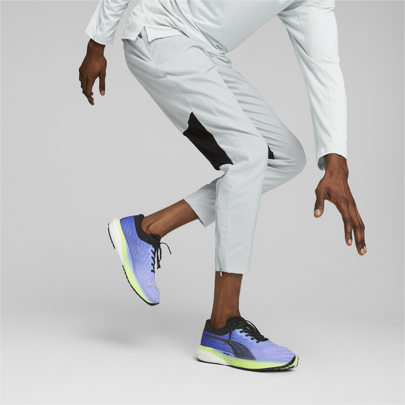 

Men's PUMA Run Tapered Woven Running Trackpants, Black/gray