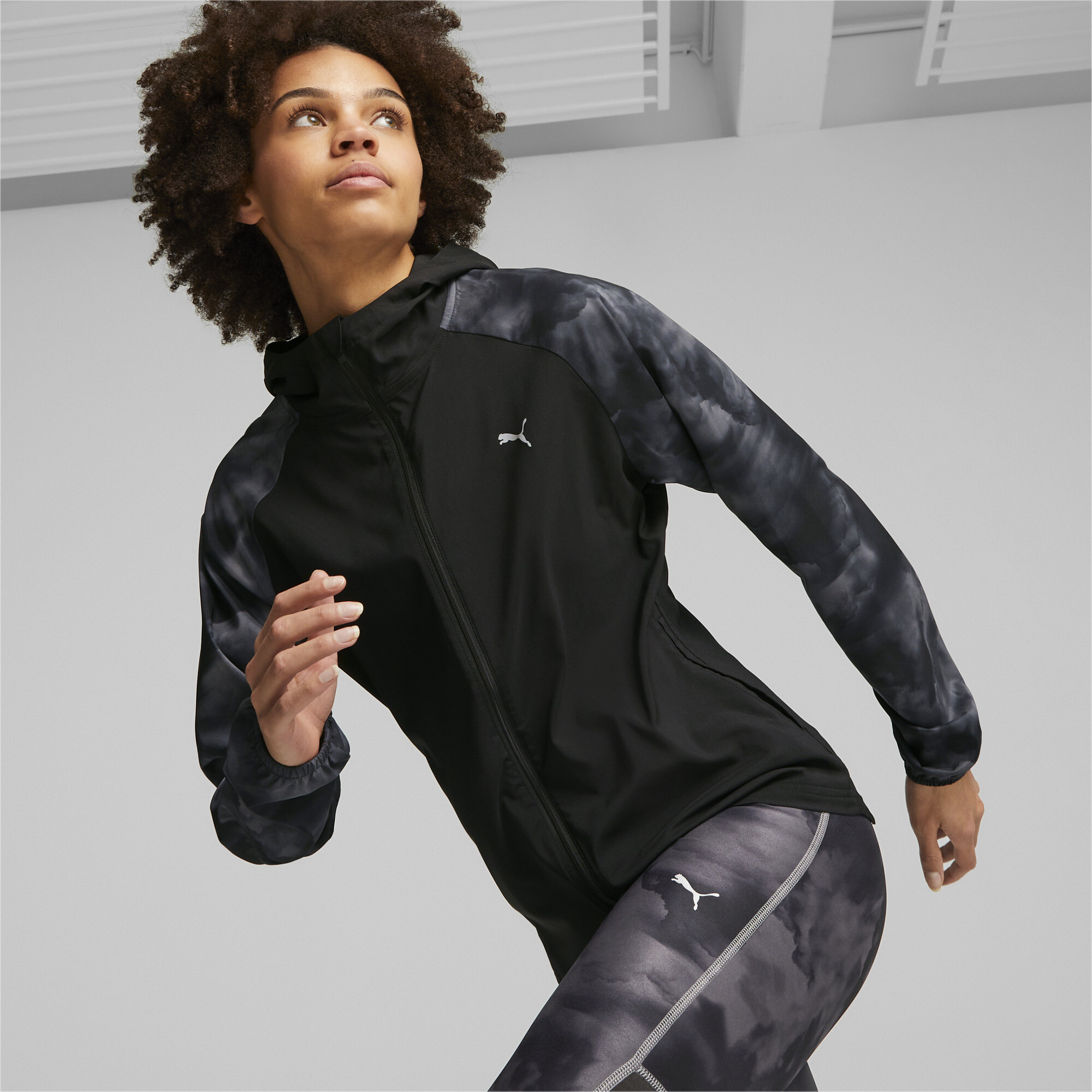 Women's Puma Favourite Velocity Printed Woven Running Jacket, Black, Size XL, Clothing